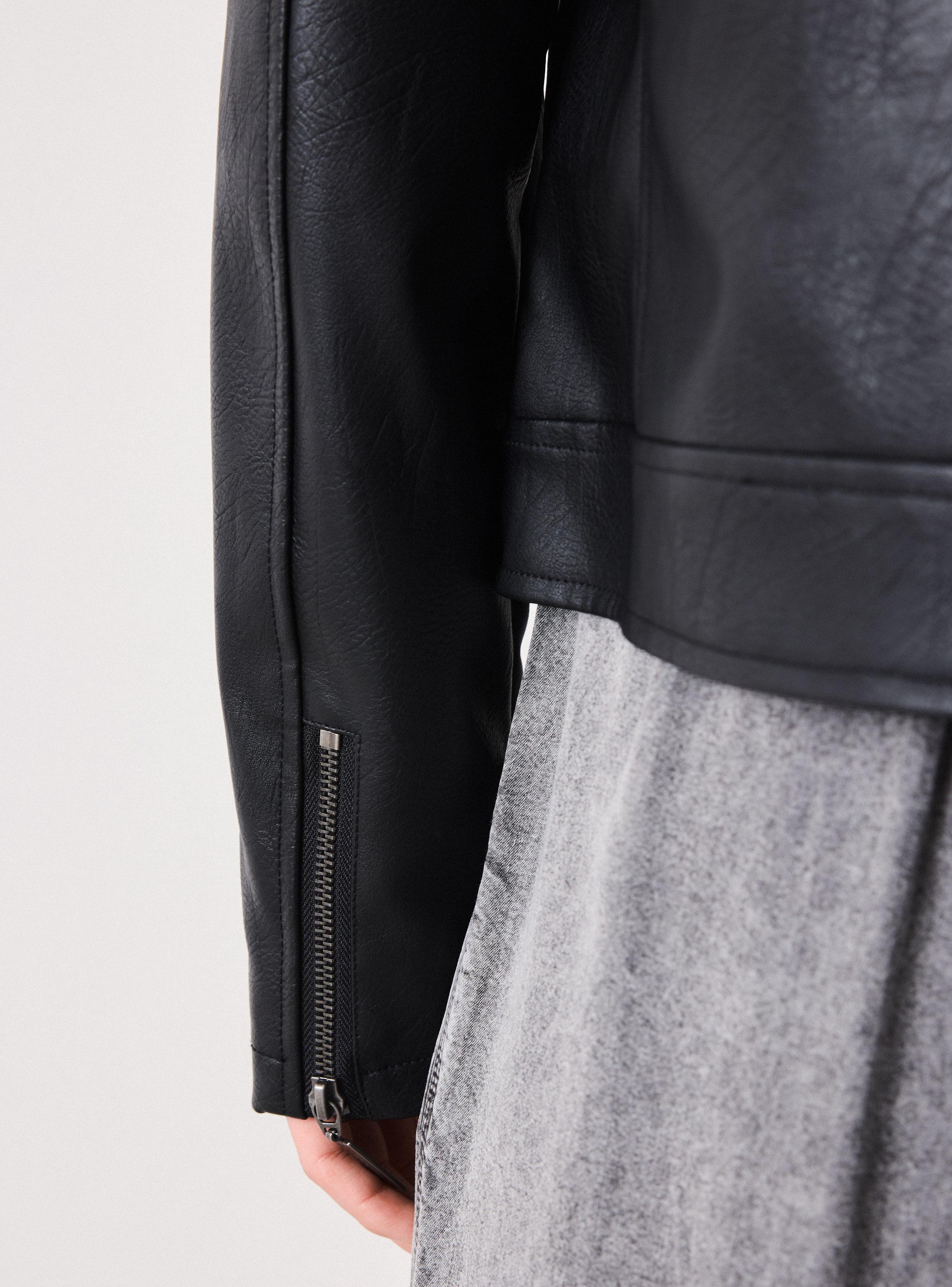 Chaqueta Pu-3