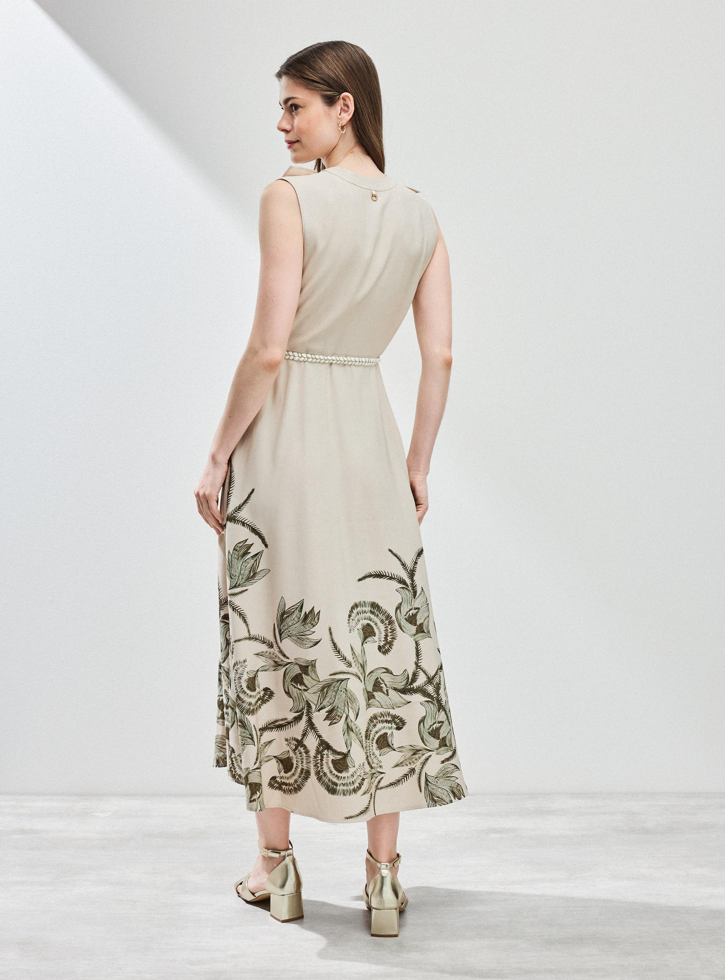 Vestido Abotonado con Vuelo en Escote Estampado y Cinturón-5