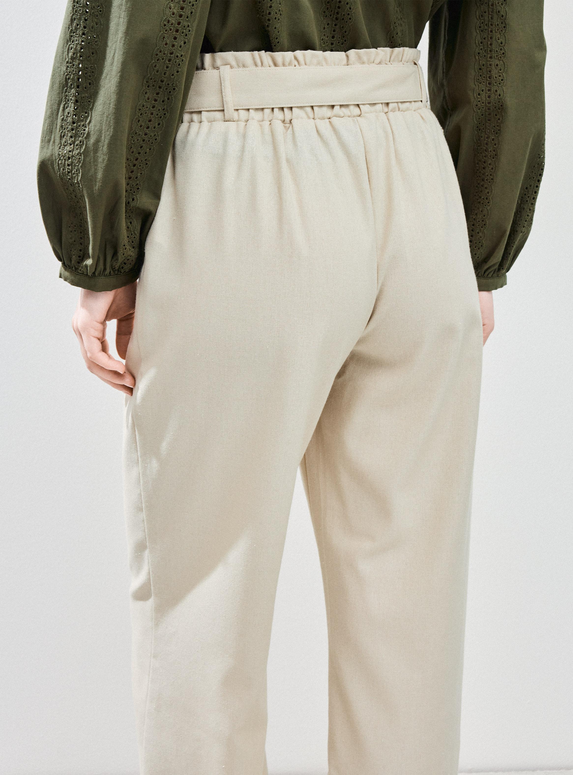 Pantalón Elasticado en Espalda con Cinturón-3