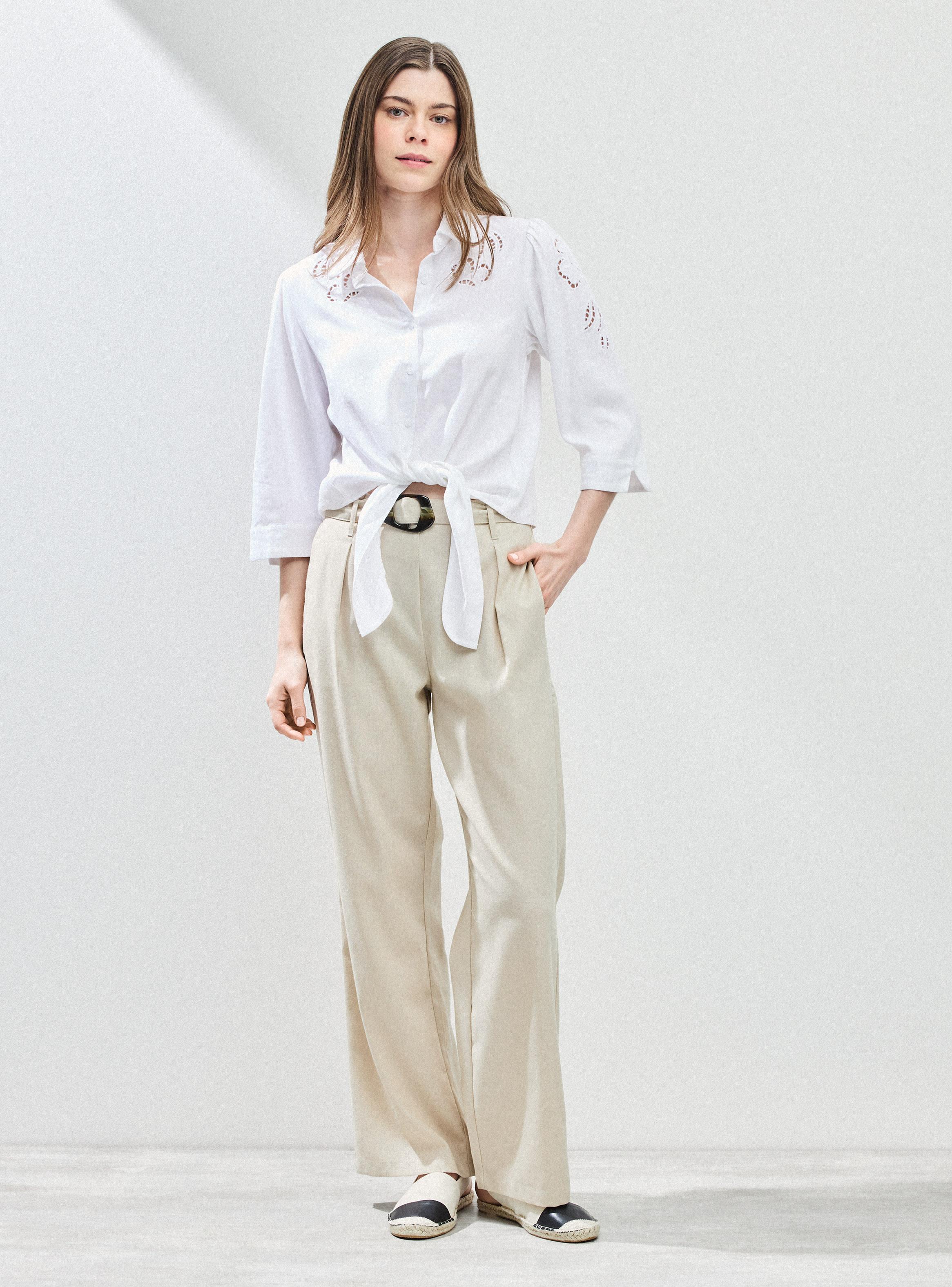 Blusa con Bordado y Nudo Ingerior-4