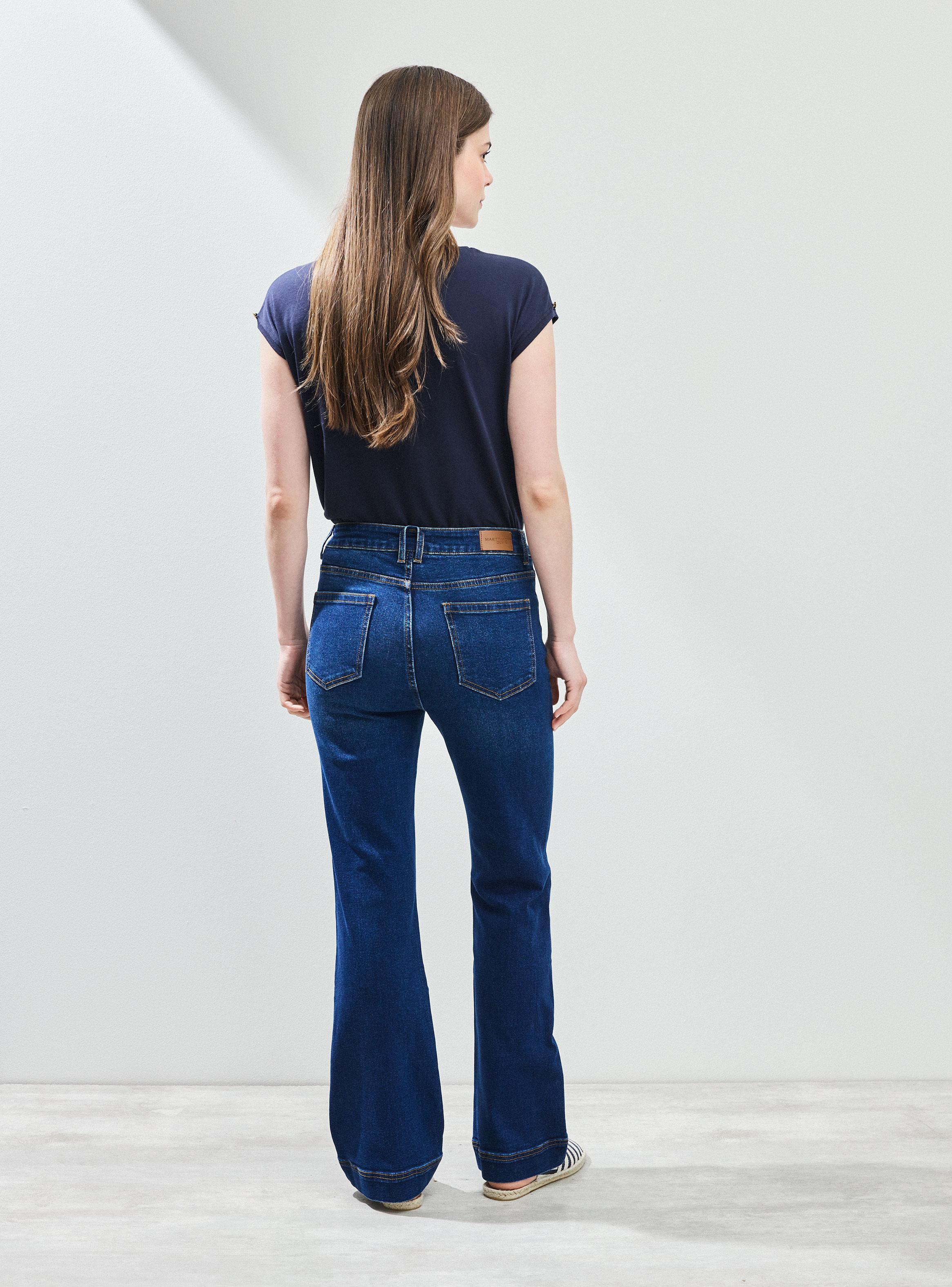 Jeans Kick Flare con Botones a la Vista-5