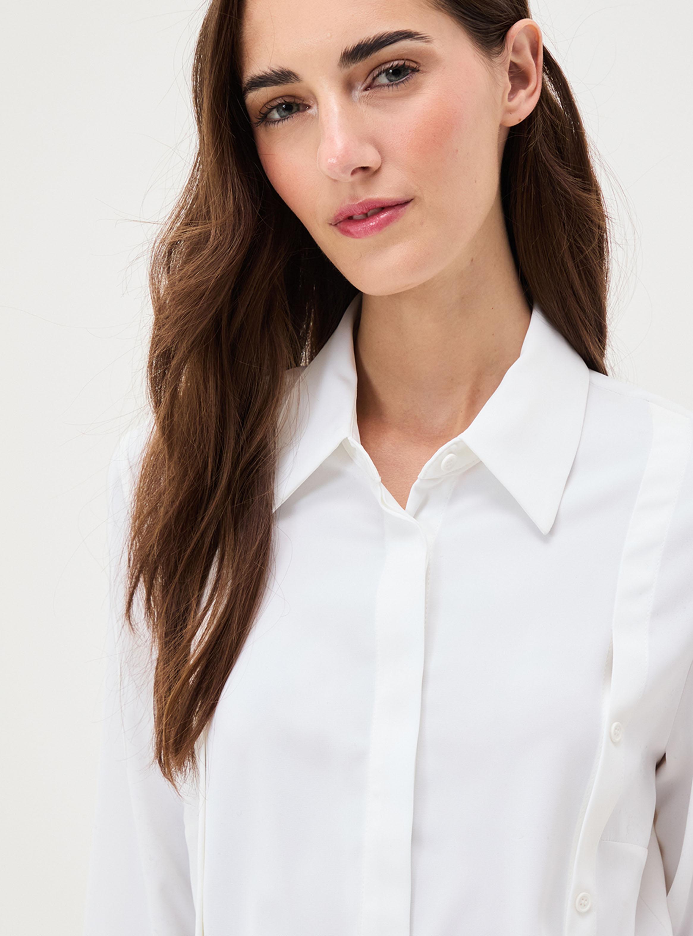 Blusa Lisa Regular Cortes-3