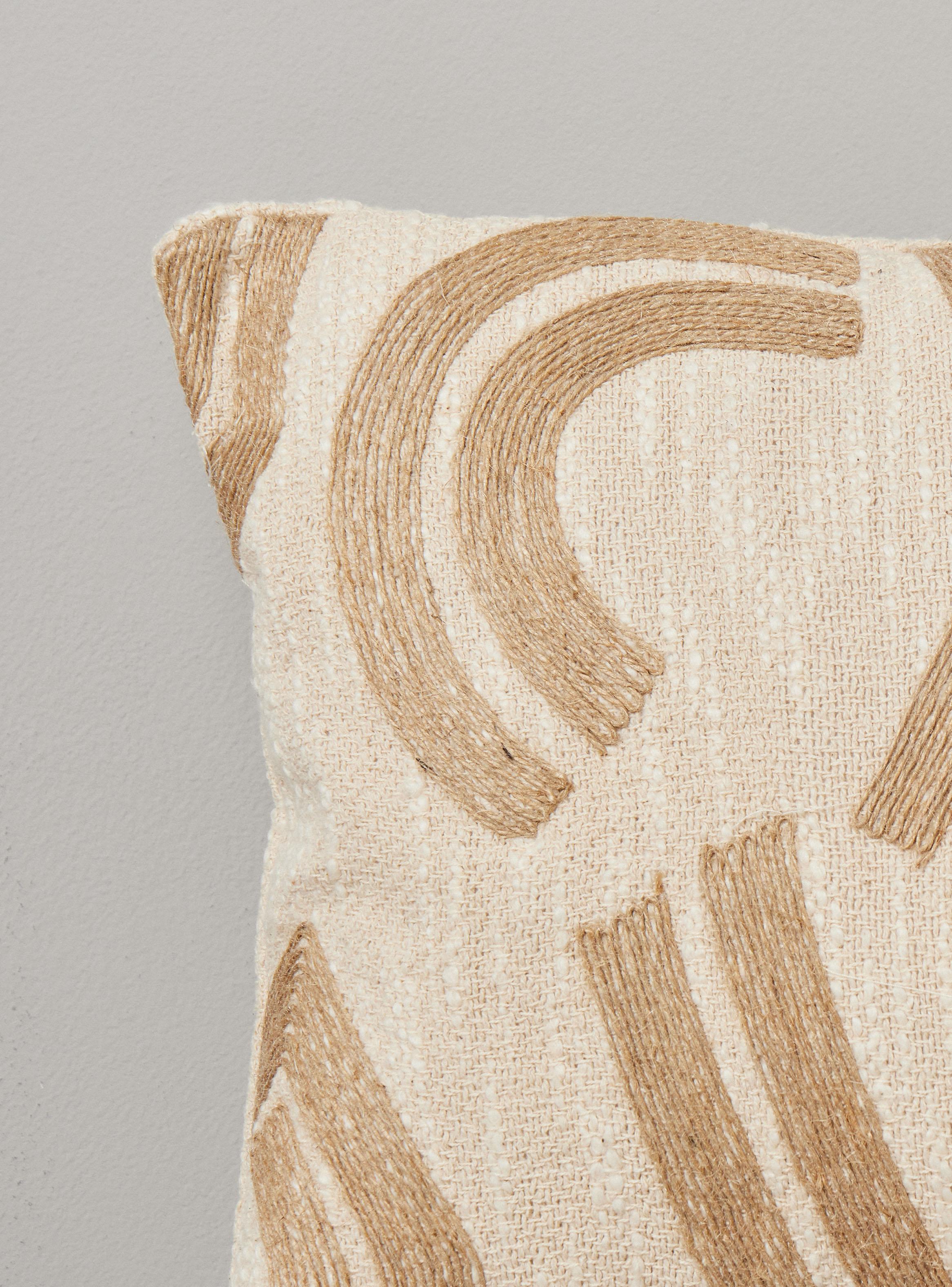 Cojín Tribal Formas 30x50 cm-2