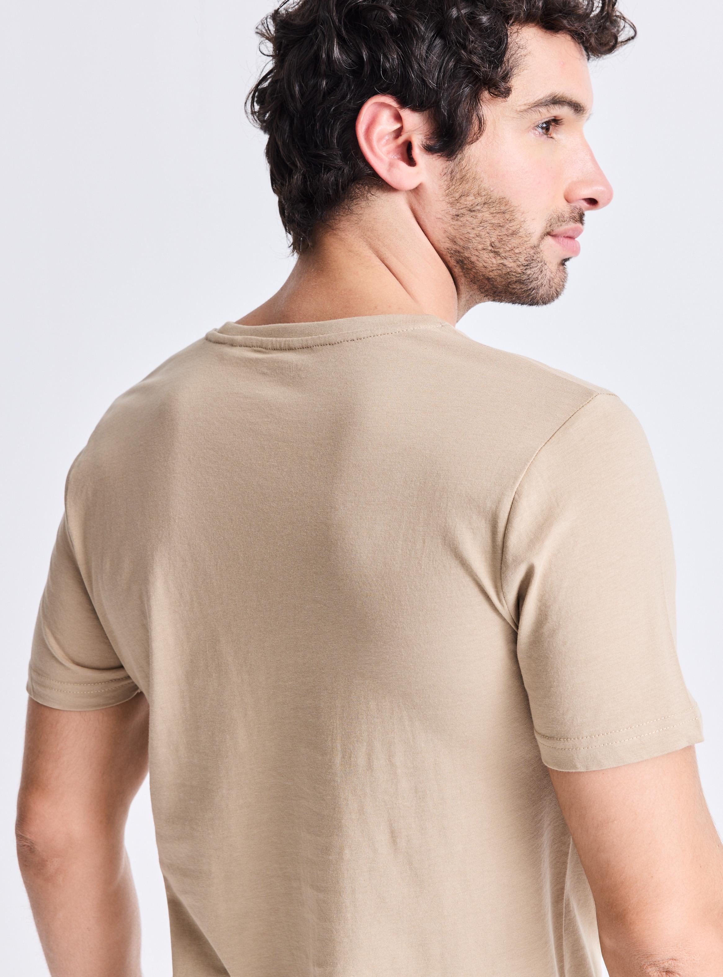 Polera Diseño Estampado Frontal-3