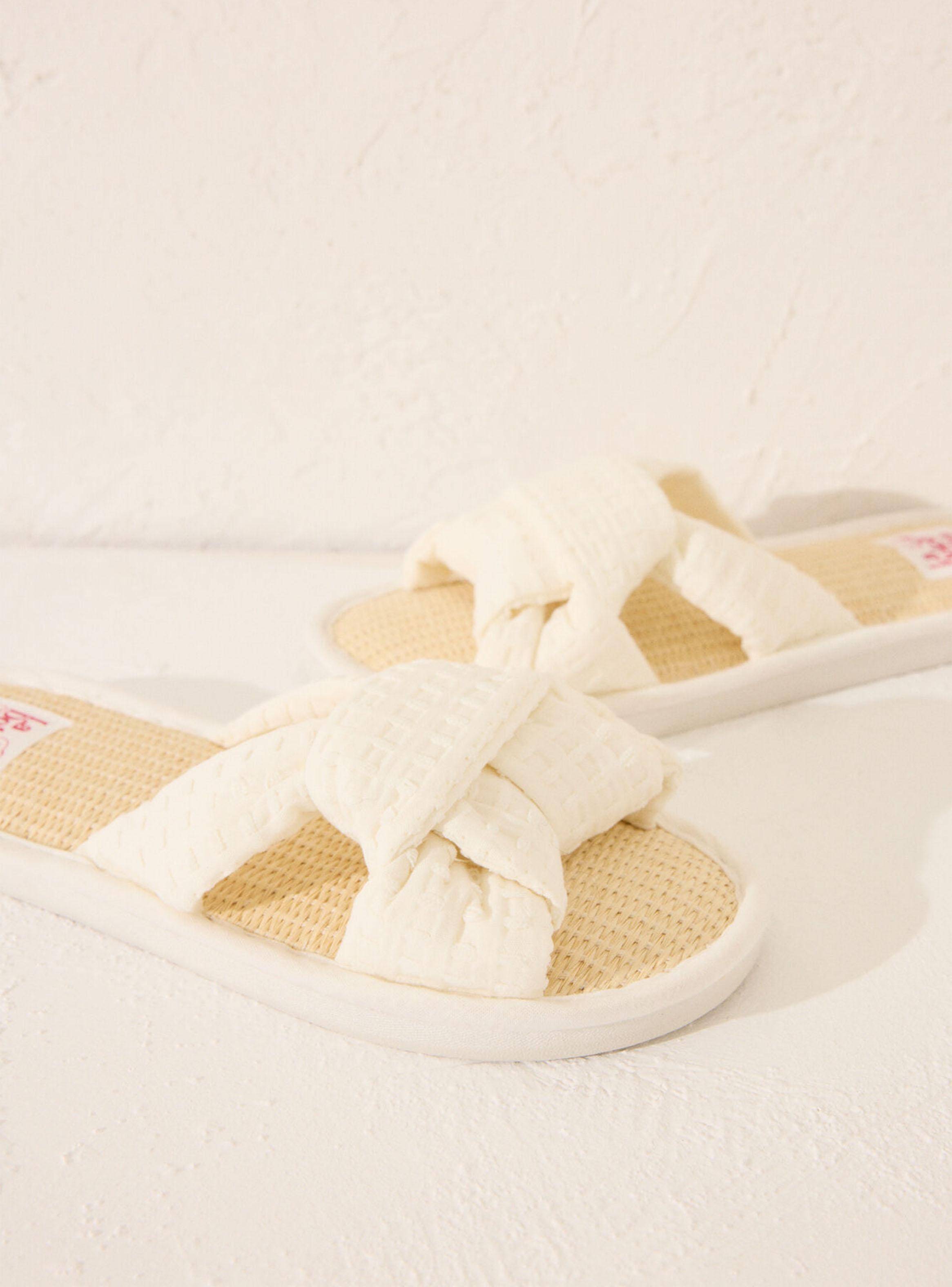 Pantuflas Pala Rafia Snoopy-2
