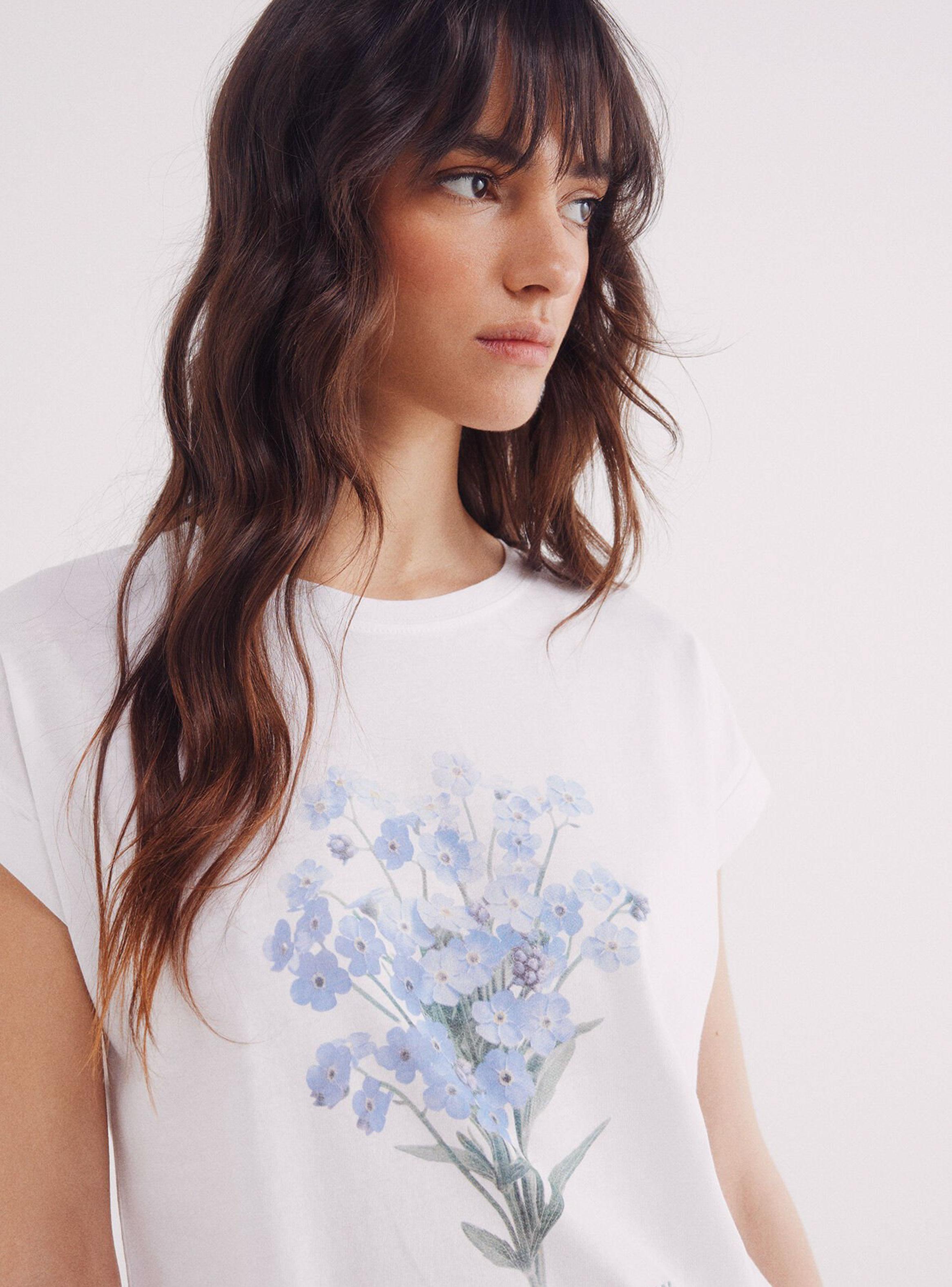 Polera Gráfica Flores-2