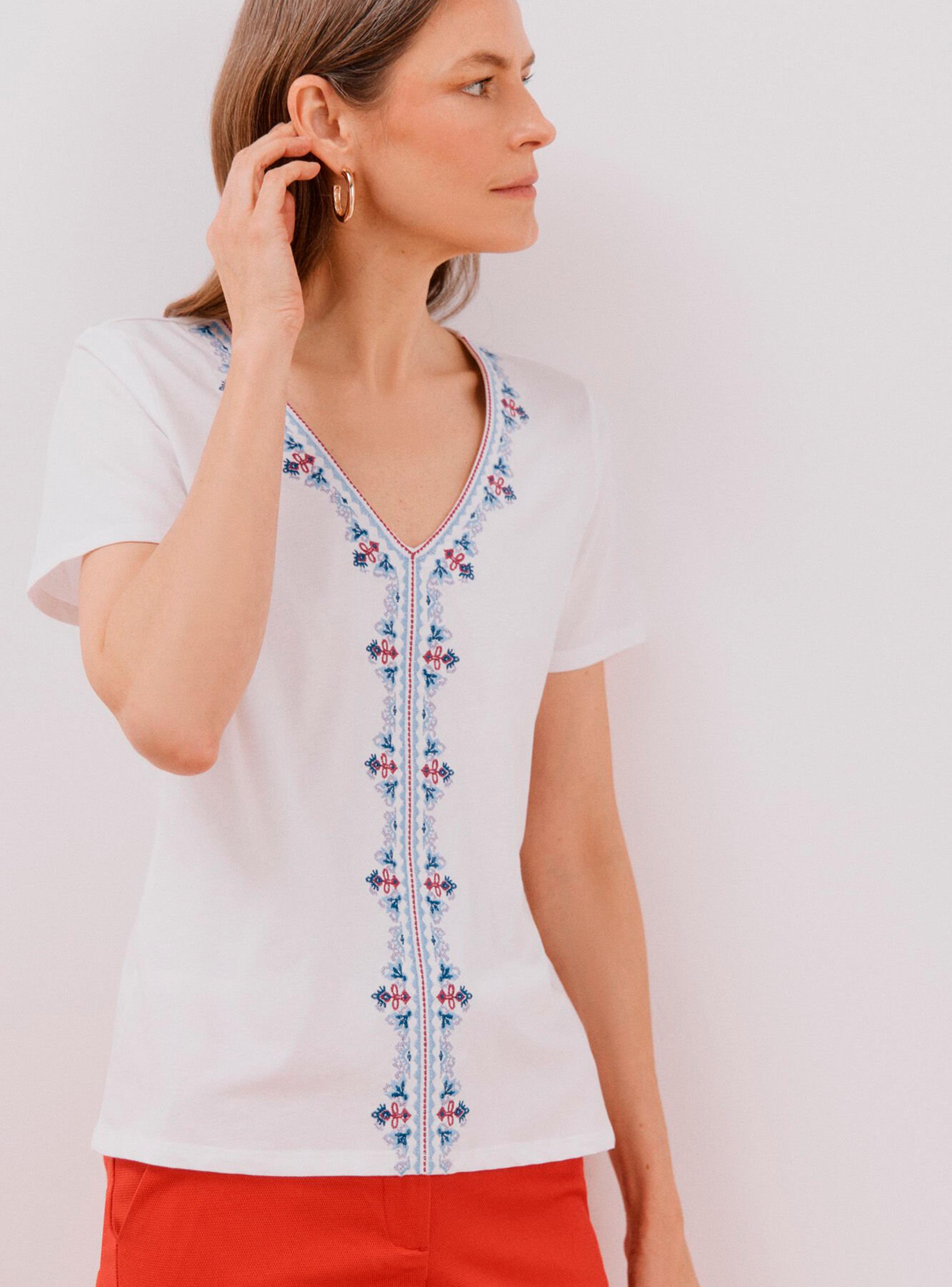 Polera Escote Bordada-2
