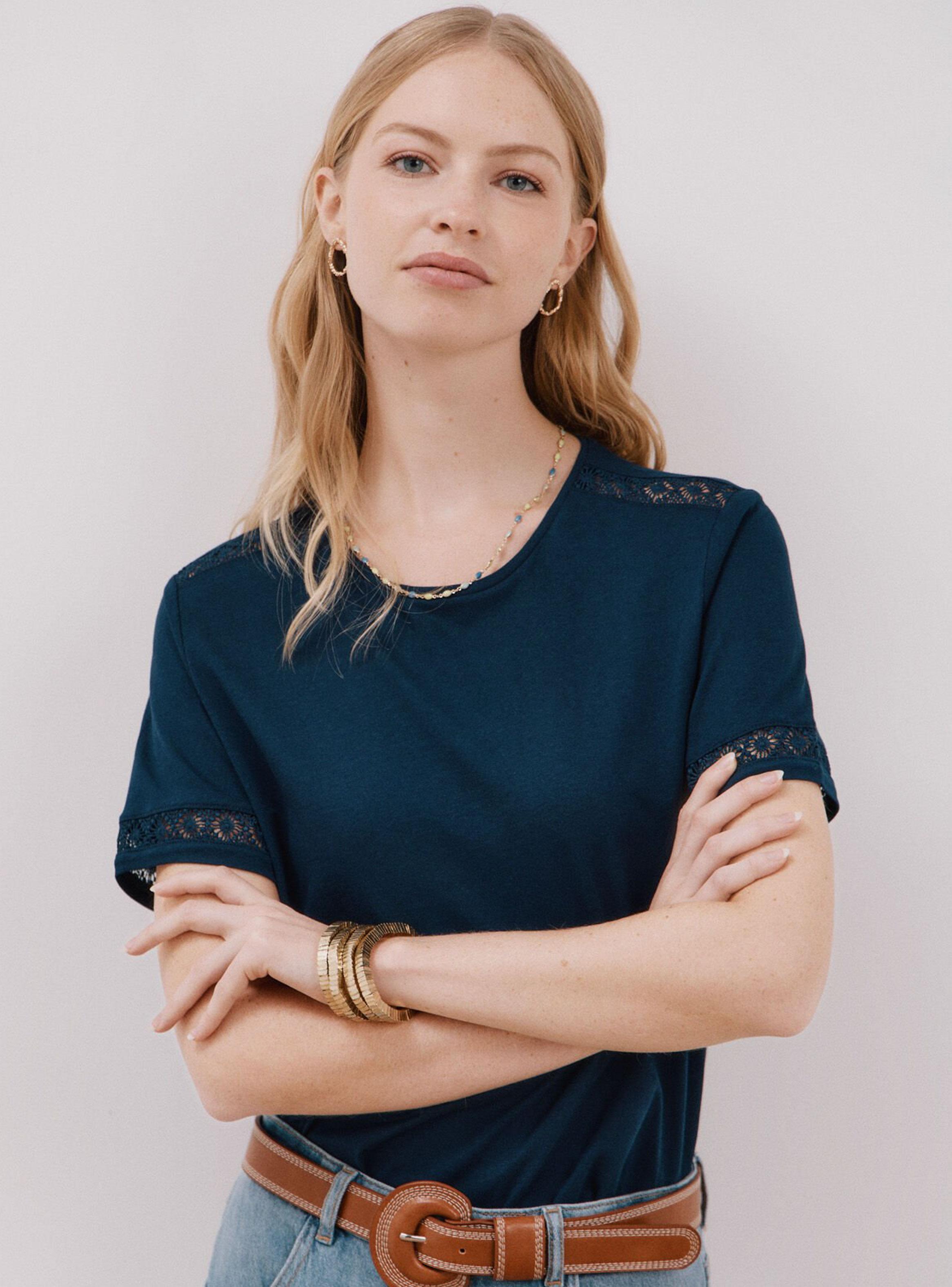 Azul
