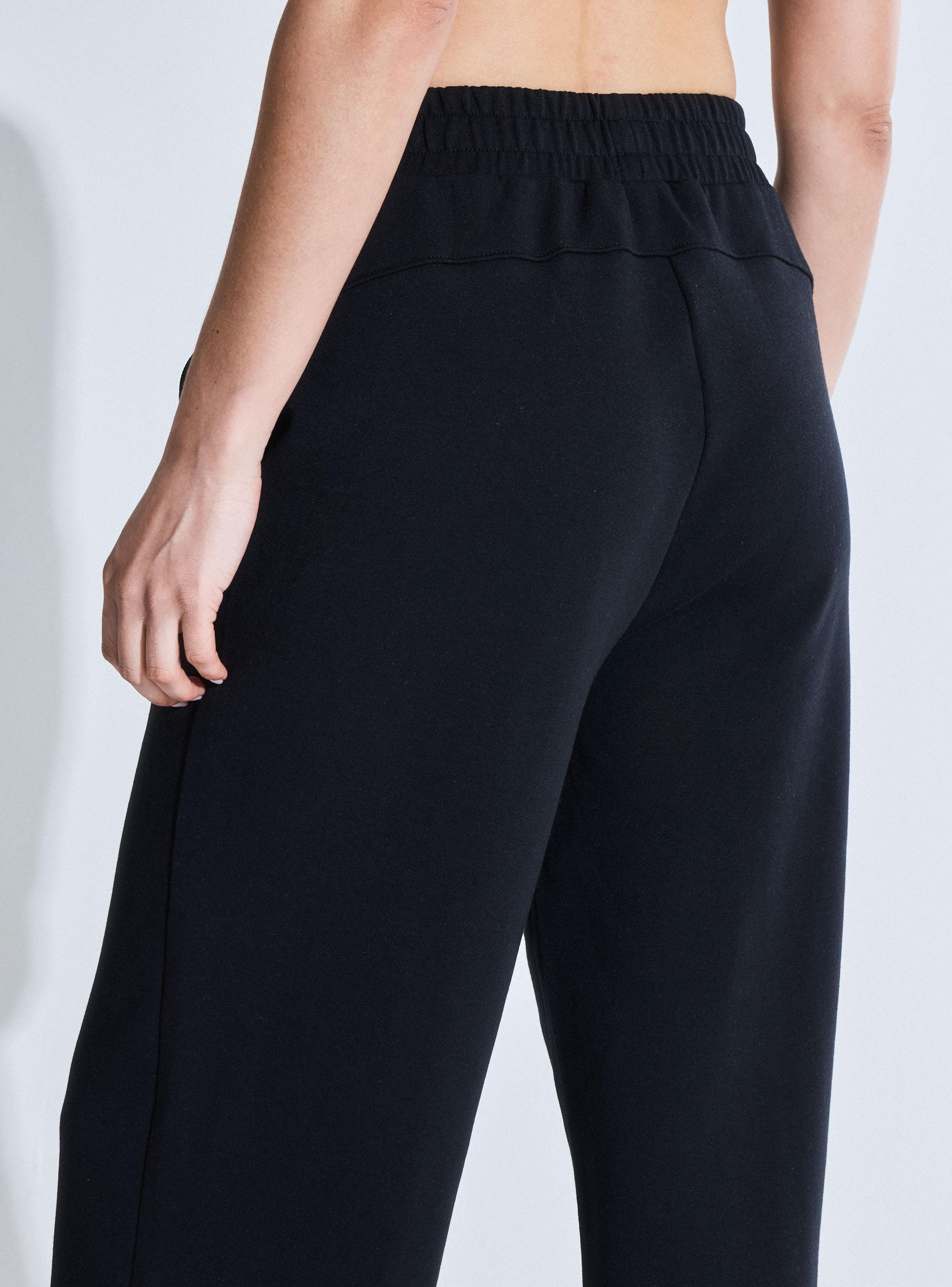 Pantalón Buzo Pierna Ancha-3