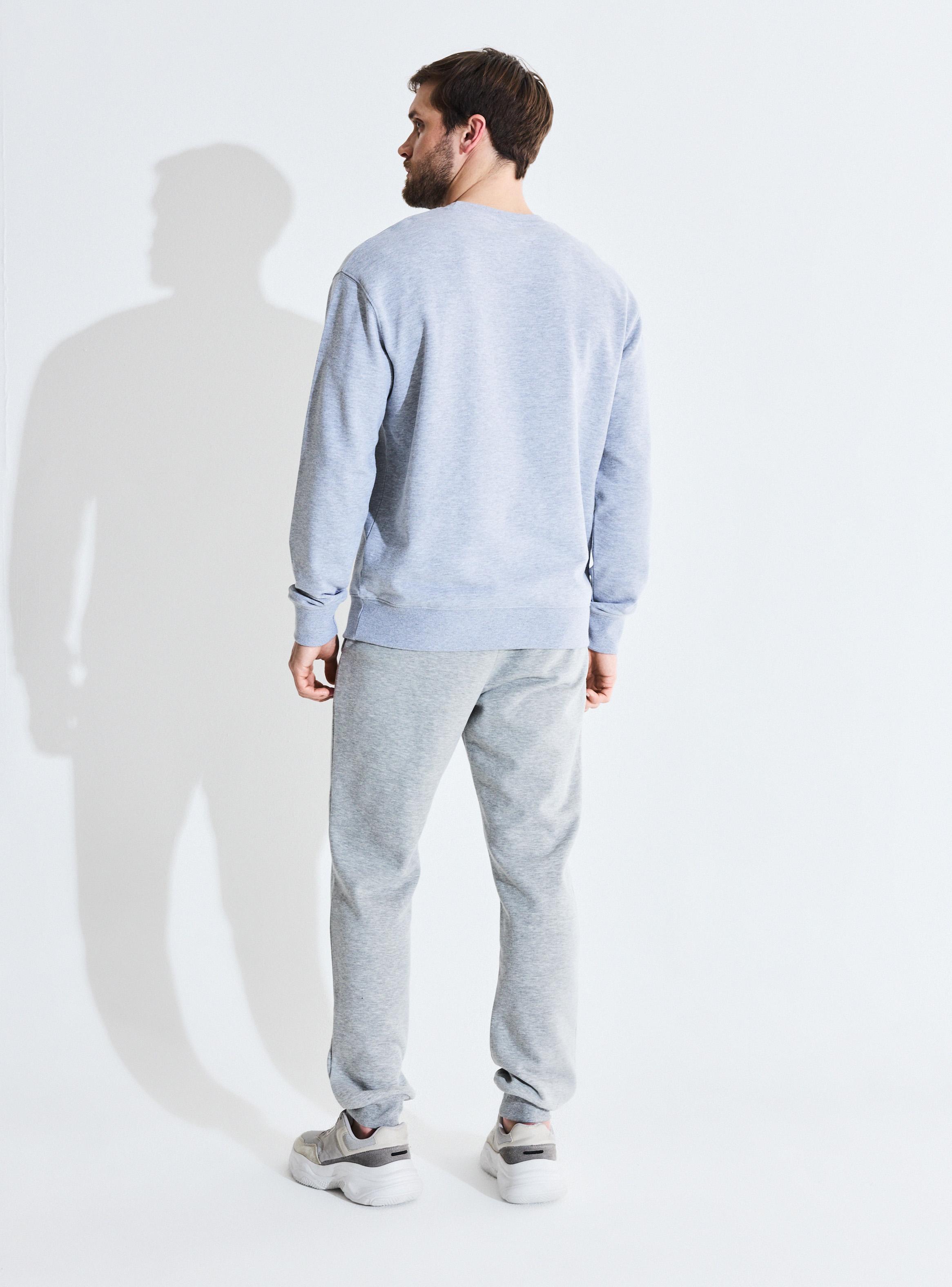 Polerón Crew Neck Logo Bordado-5