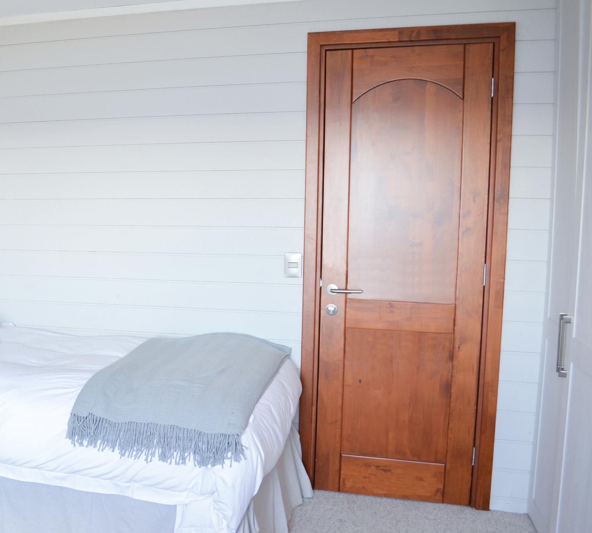 Puerta de lenga Milano 44 mm 70x210 cm-0