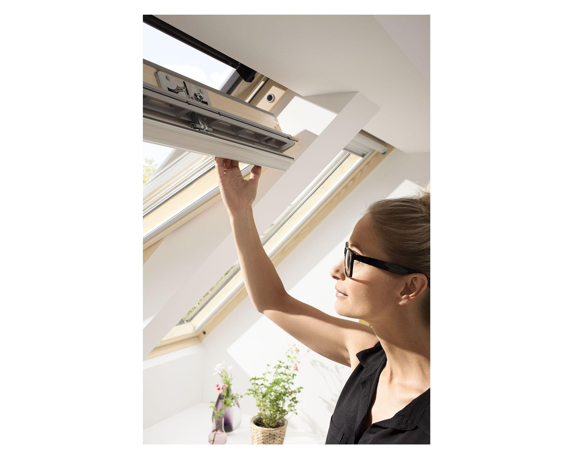 Ventana Standard pino nordico CK02 55x78 Velux-3