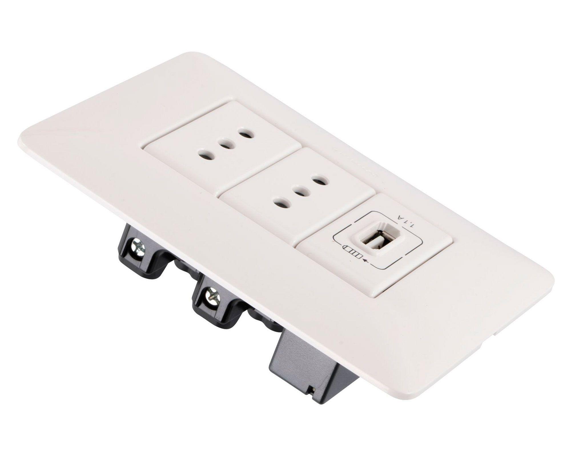Toma doble + USB blanco Armado Matix Bticino-1