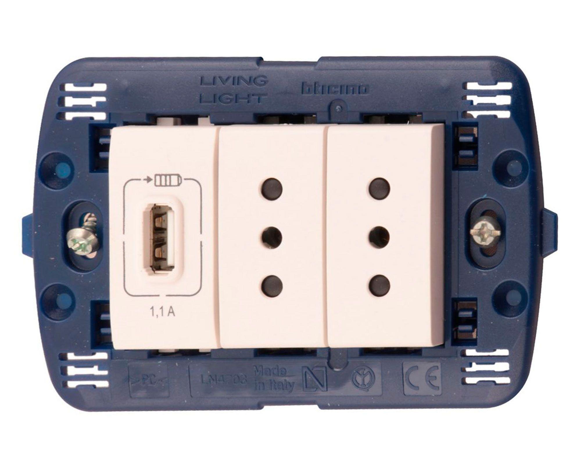 Placa semiarmada toma doble + USB Tech Bticino-0