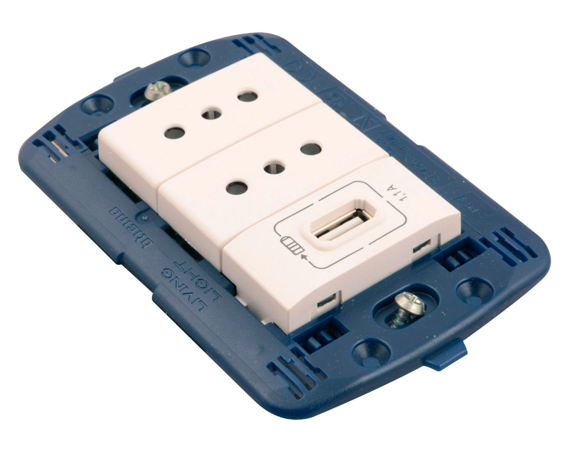 Placa semiarmada toma doble + USB Tech Bticino-1