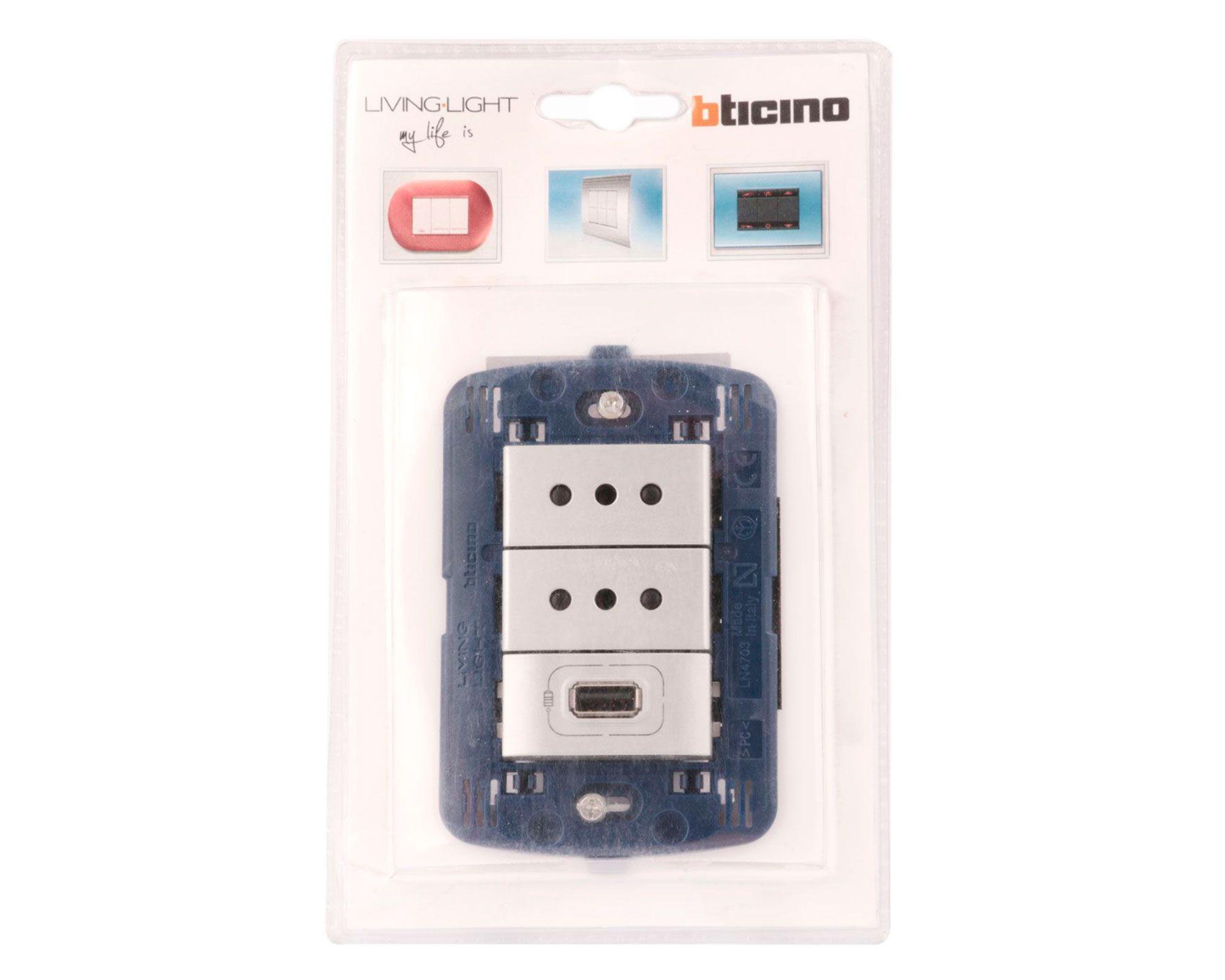 Placa semiarmada toma doble + USB Tech Bticino-2