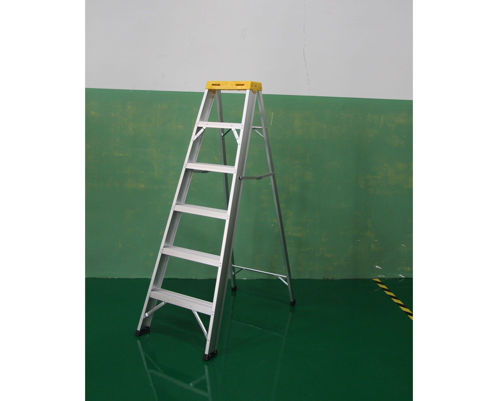 Escalera alto 149 cm 5 escalones tijera simple Wrk Work-1