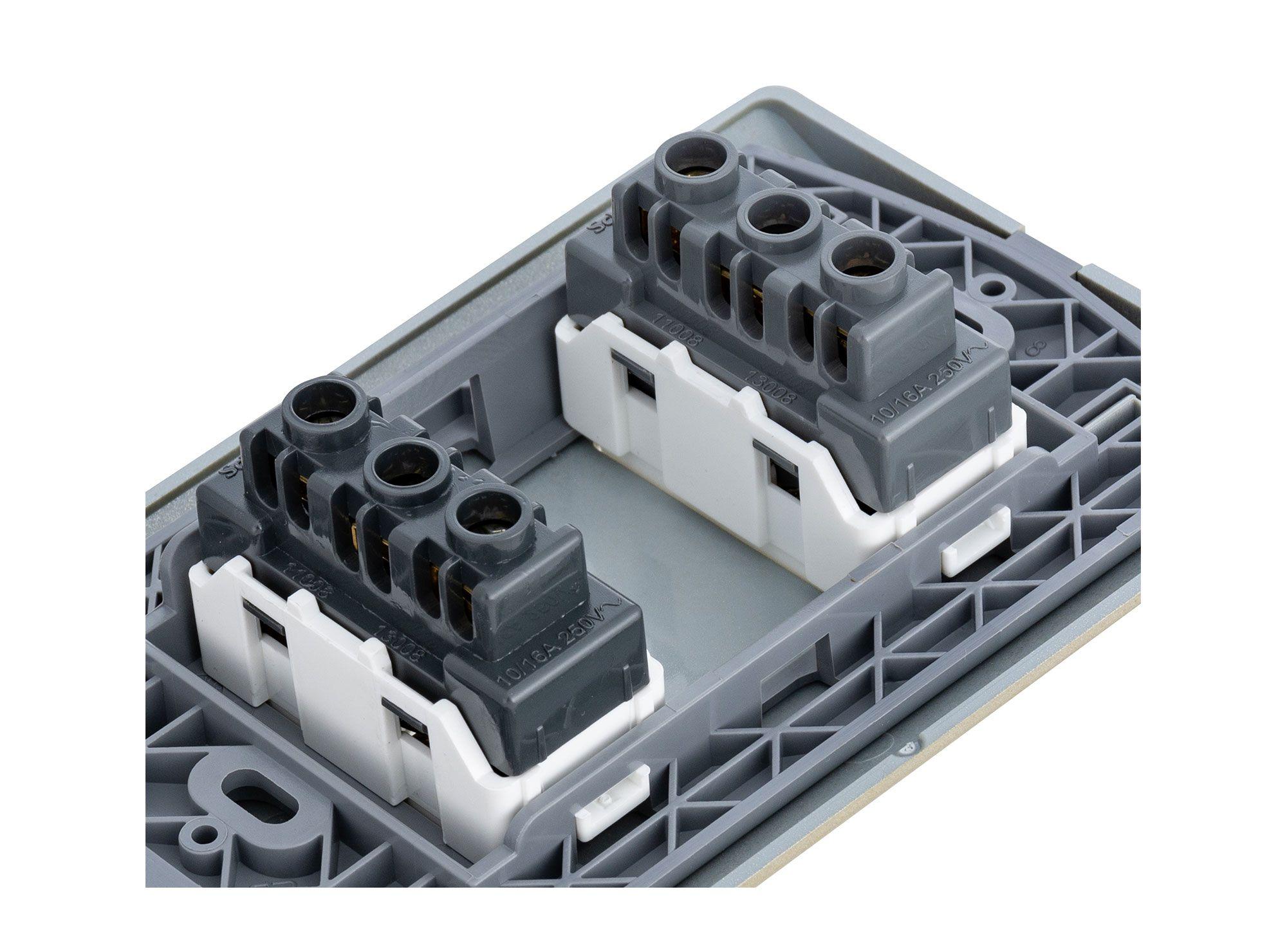 Placa armada interruptor 10/16 + tomacorriente 10A Génesis millan Schneider-4