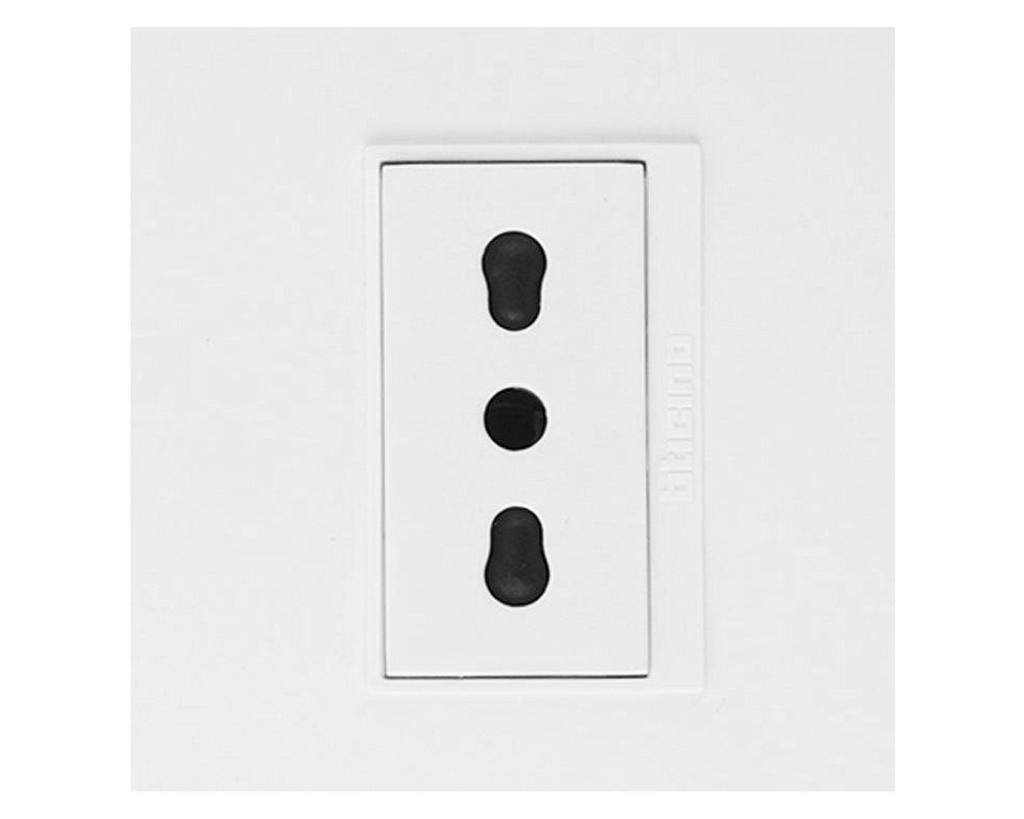 Enchufe armado 10/16A 250V 2P+T bipaso blanco Bticino-1