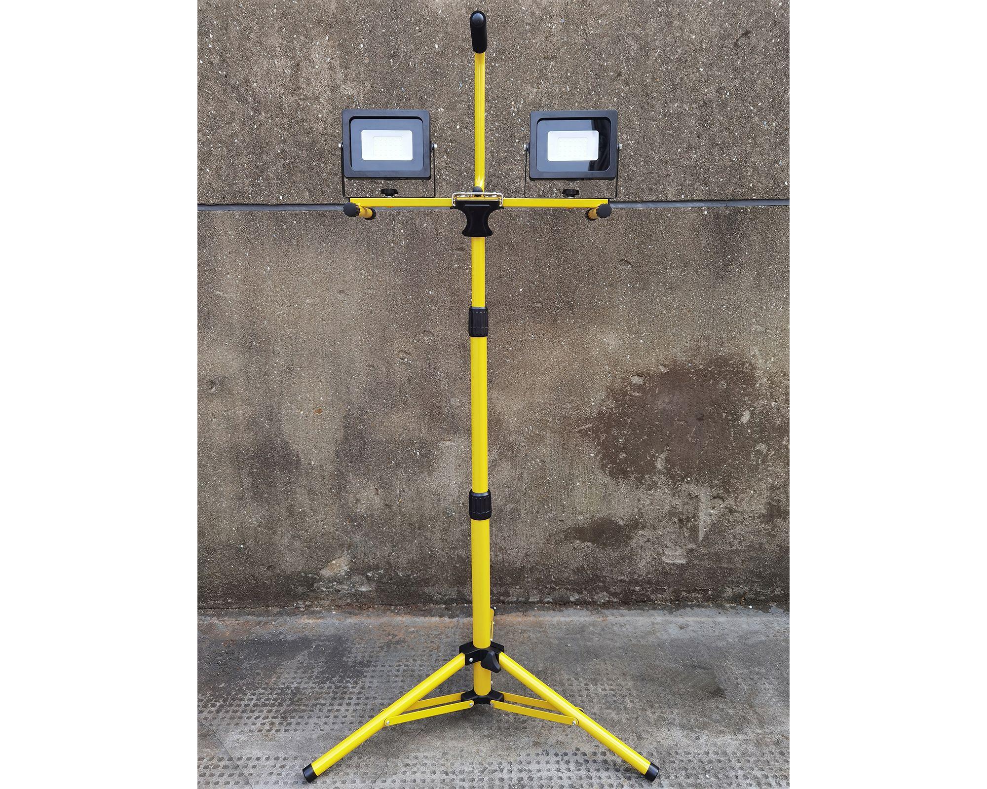 Reflector trípode 2L 20W luz fría Abitare-5