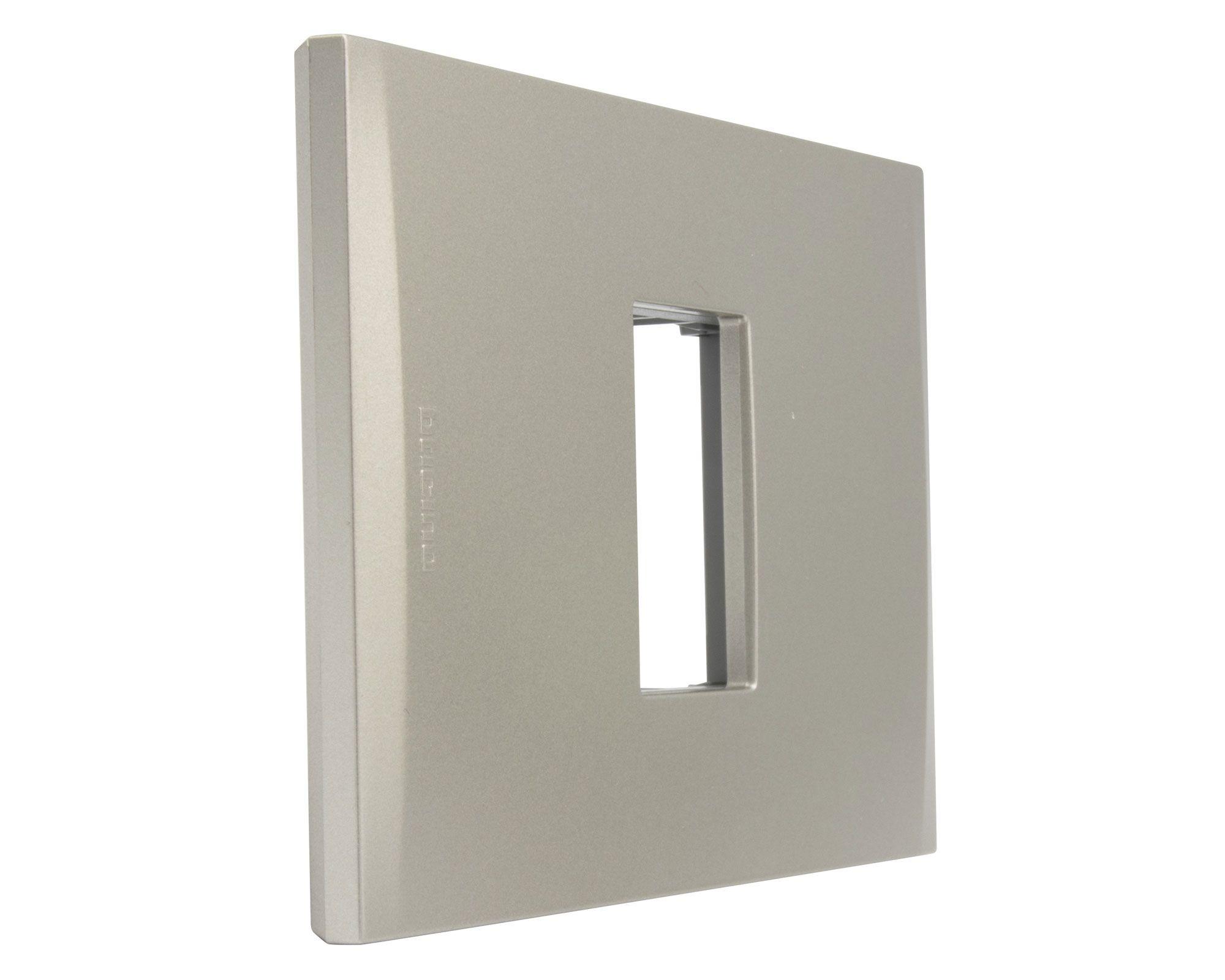 Placa 1 módulo + soporte Nobile perla Bticino-1