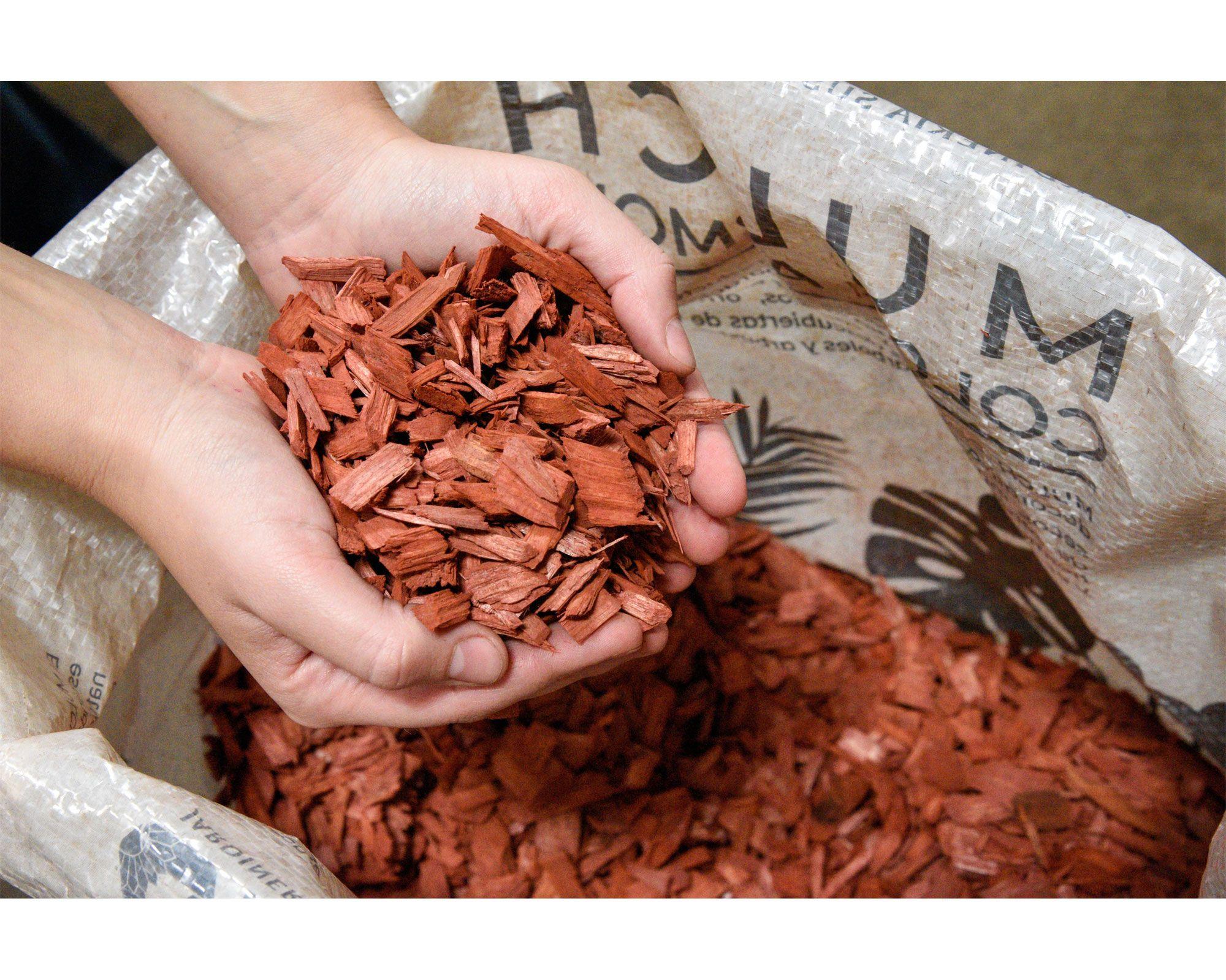 Mulch chip 30 litros rojo Armony.-2