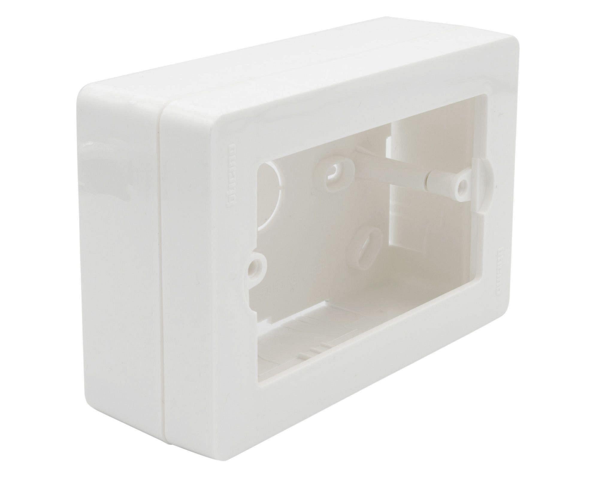 Caja chuqui sobreponer 3 módulos blanco Bticino-3
