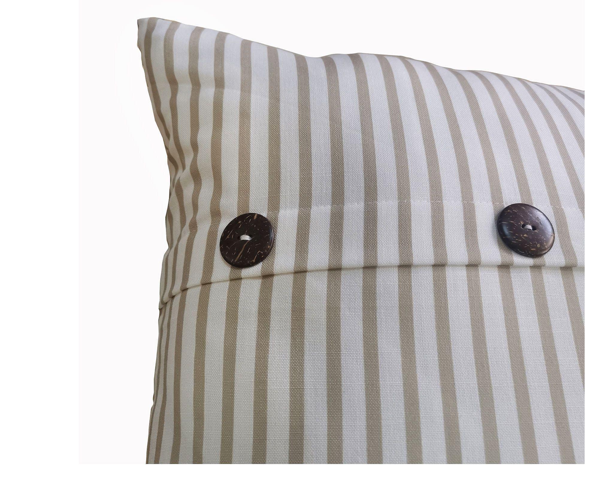 Cojín 60x60 cm Líneas taupe Cotidiana-3