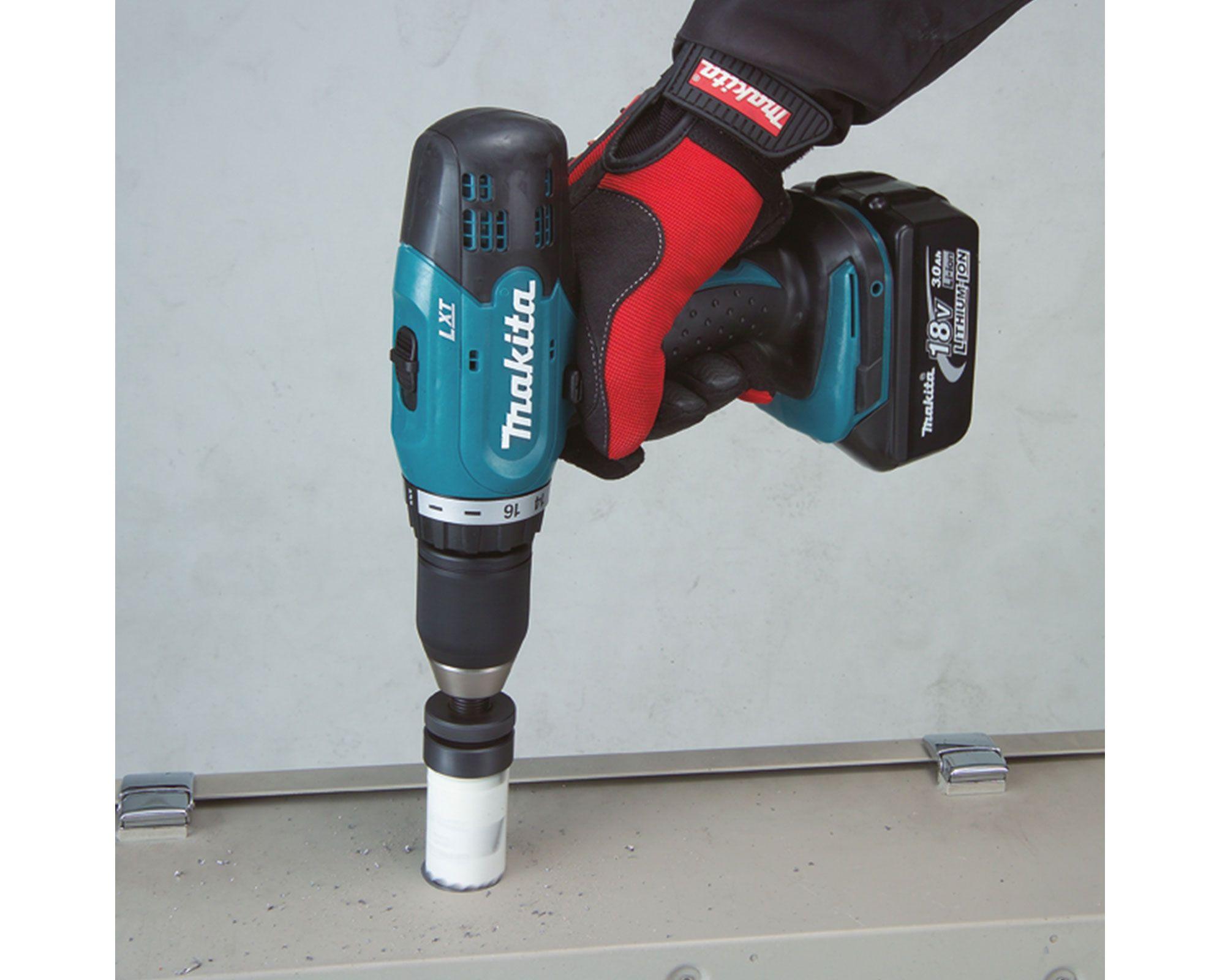 Taladro inalámbrico 13 mm 18V 1.5Ah DDF453SYE Makita-1
