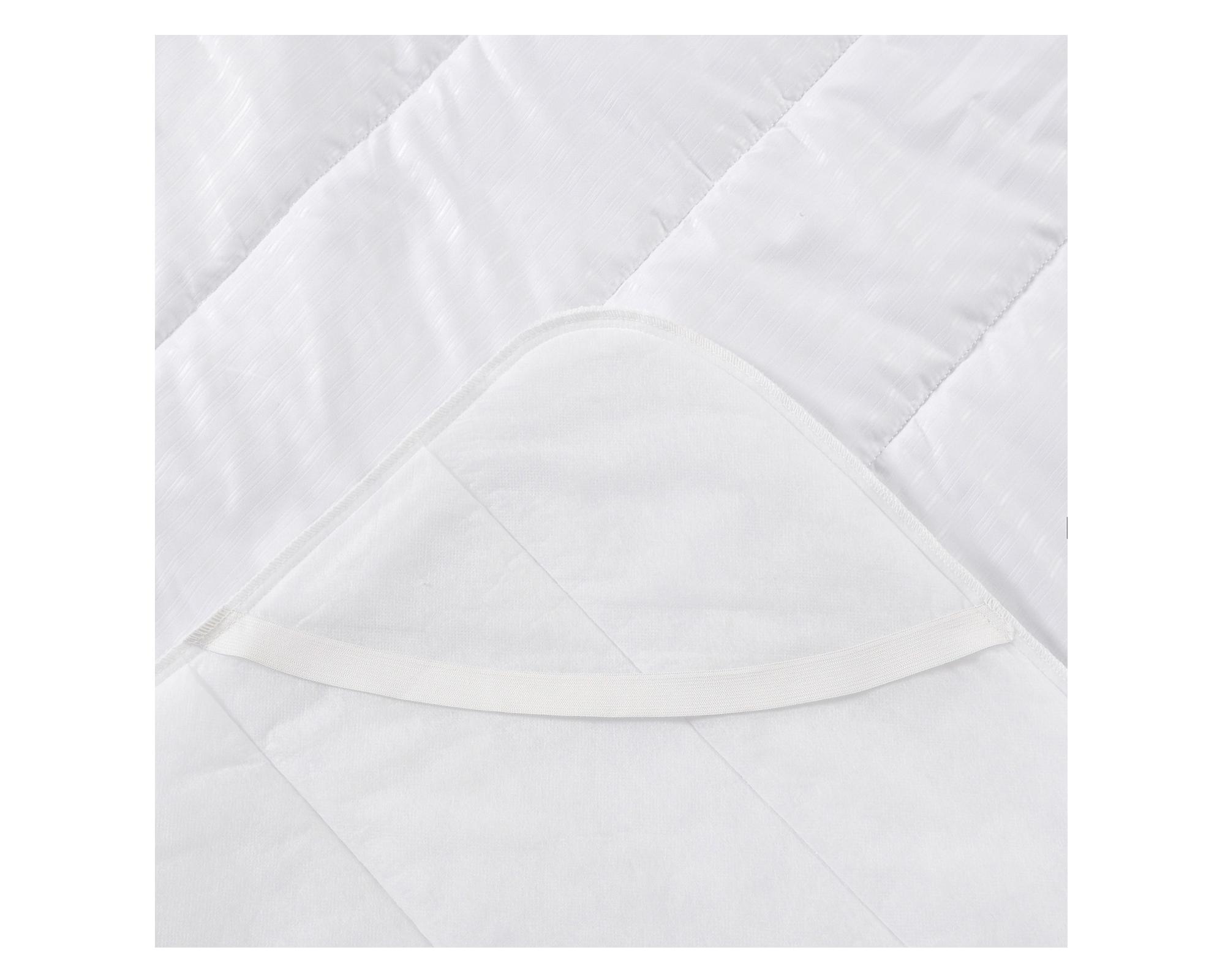 Cubre colchón 1 plaza poliéster American Family-1