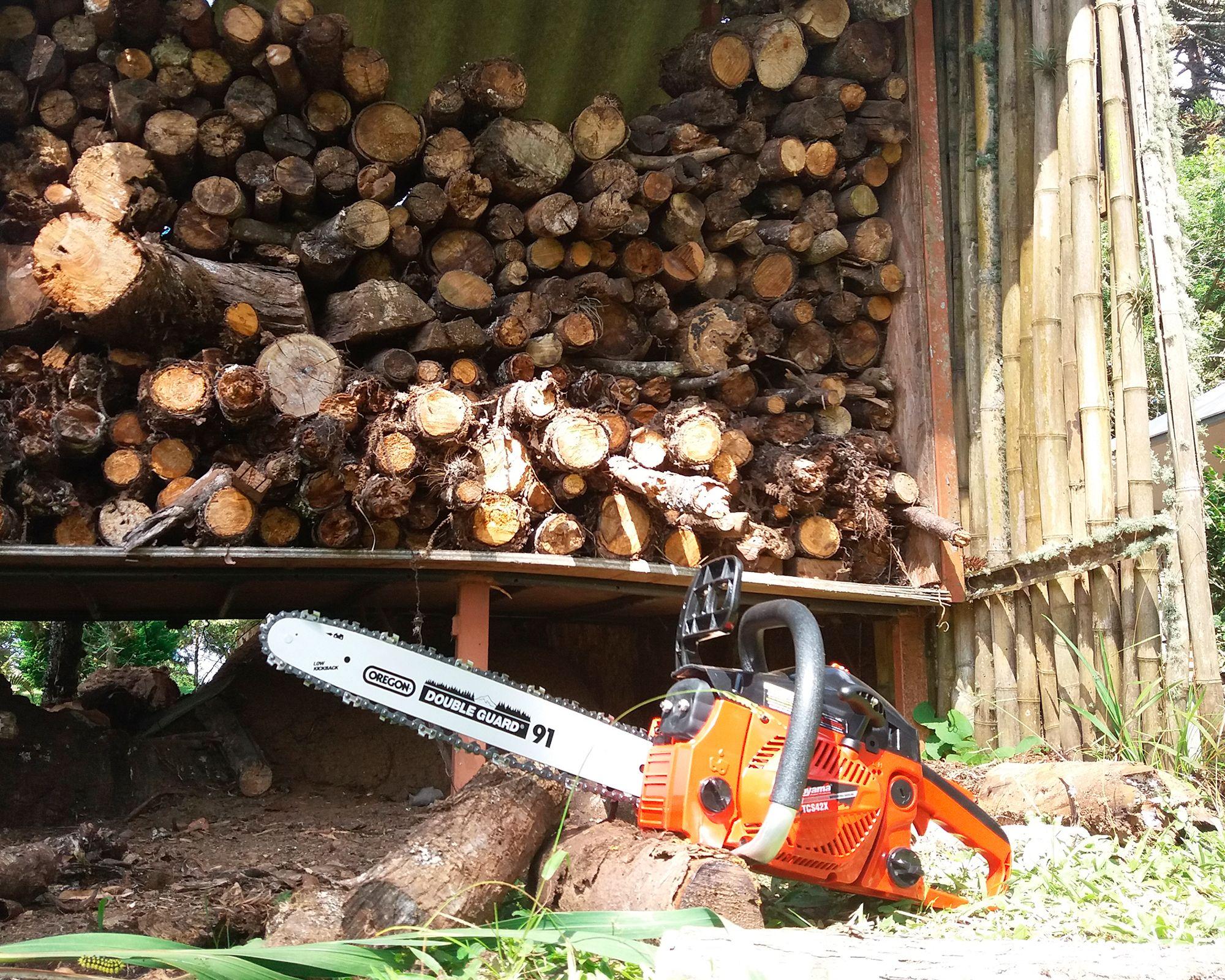 Motosierra Combustión 39.6 cc 2 HP TCS42X-16S rojo-2