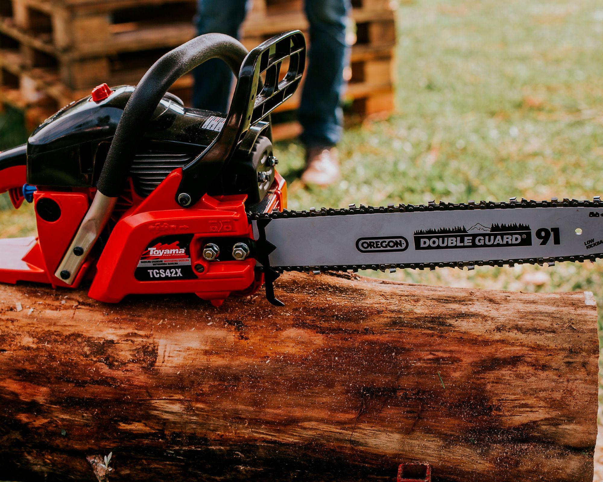 Motosierra Combustión 39.6 cc 2 HP TCS42X-16S rojo-1