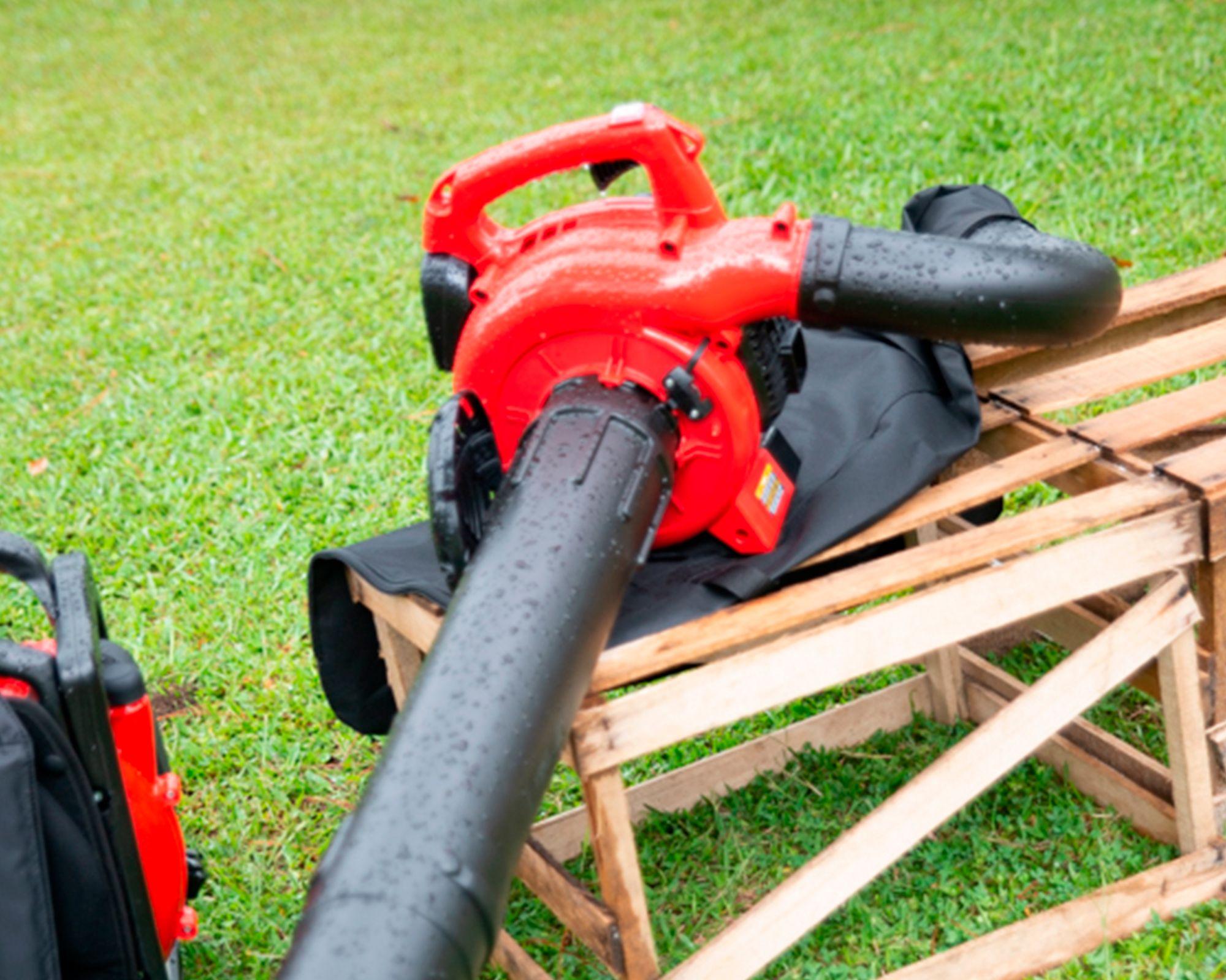 Soplador Aspirador 25.4 cc 1 HP TVB262T rojo-2