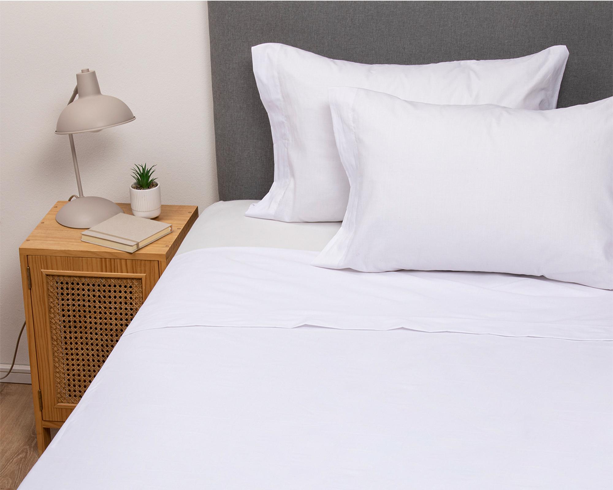 Juego de sábanas 1 plaza blanco + Cubre colchón blanco-2