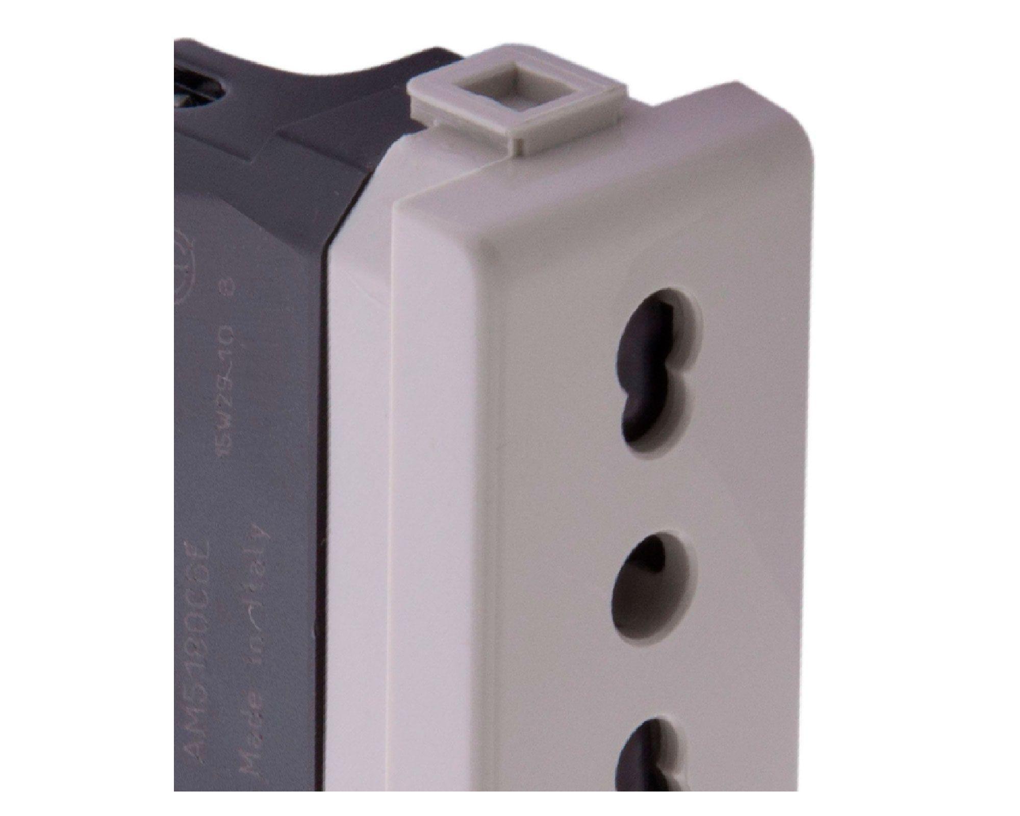 Modulo enchufe hembra 2 p+t 10/16 a beige matix Bticino-1