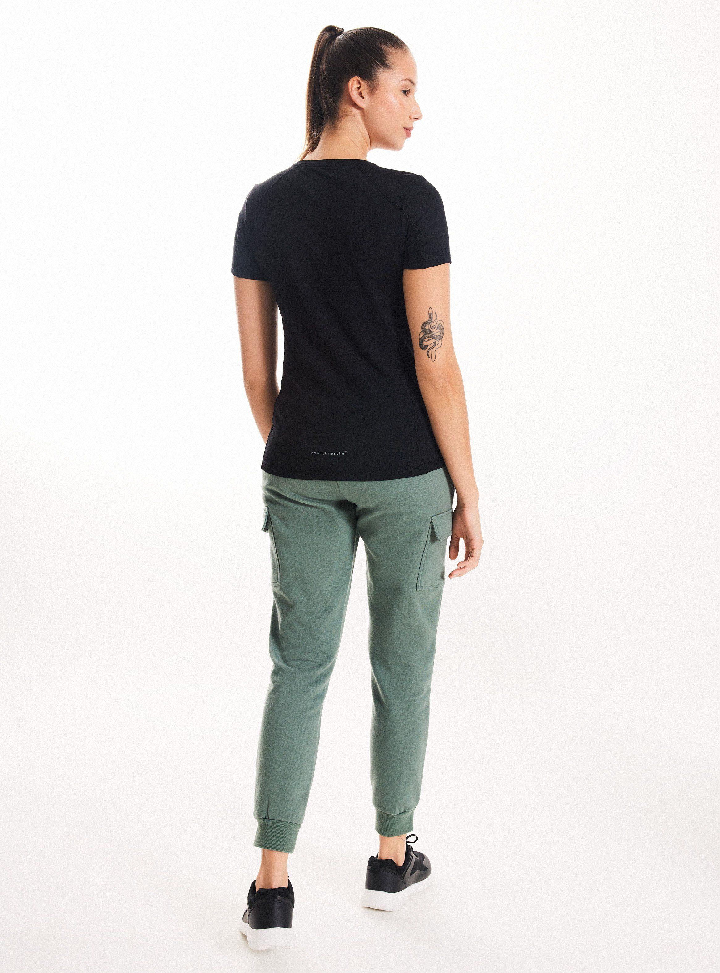 Pantalón Básico a Cargo-5