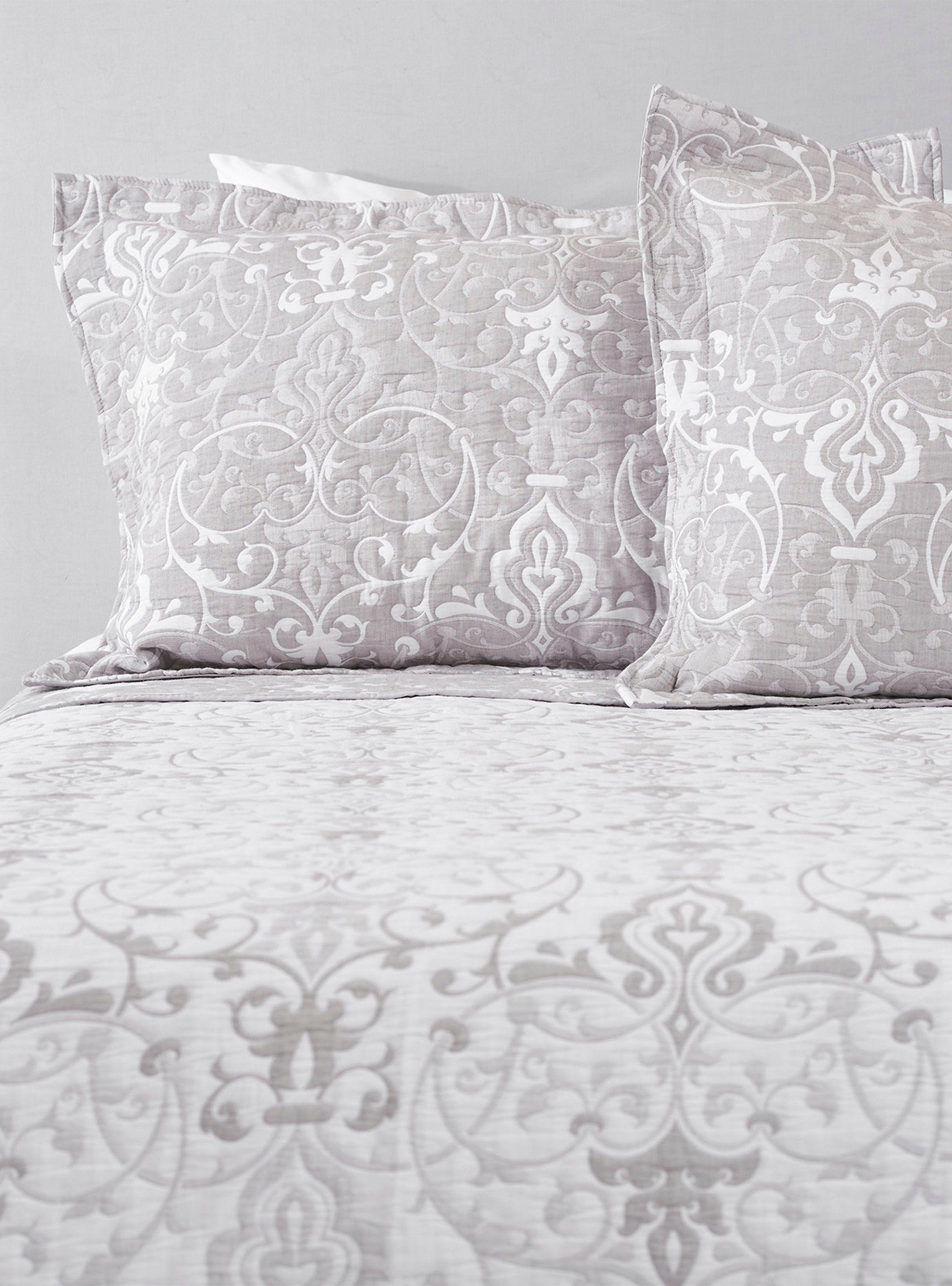 Cubrecama Jacquard Luberon Gris 1.5 Plazas-1