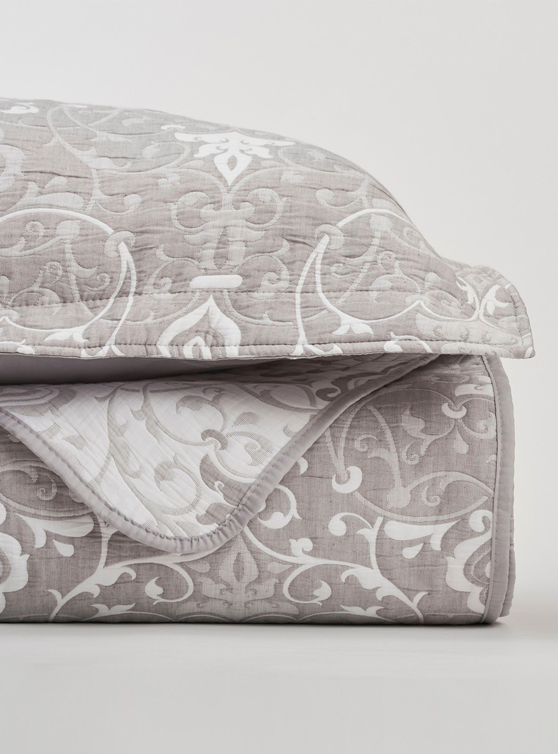 Cubrecama Jacquard Luberon Gris Super King-2