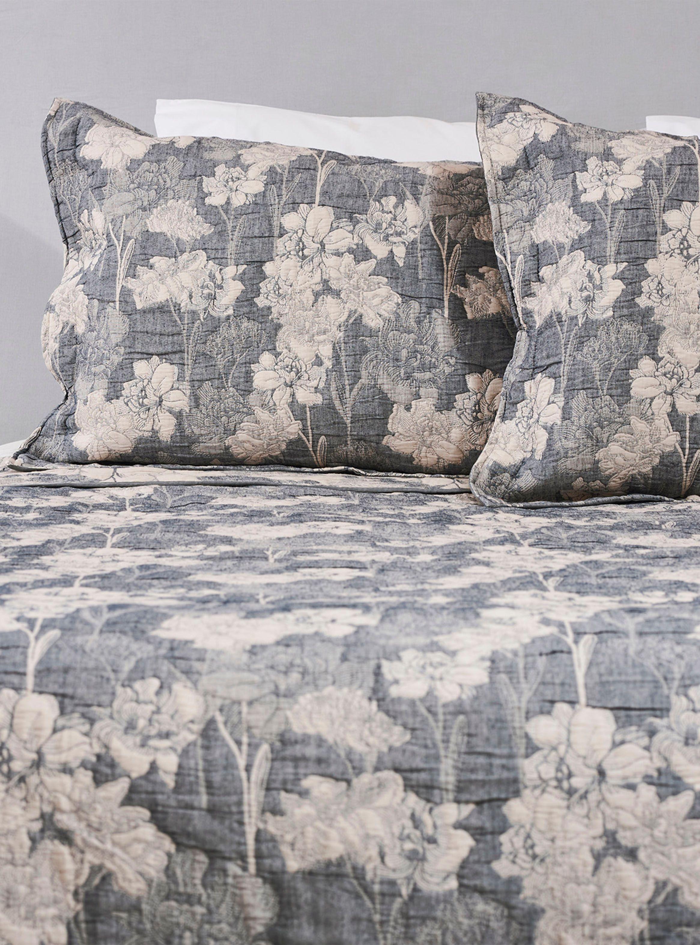Cubrecama Jacquard Lirios Azul King-0