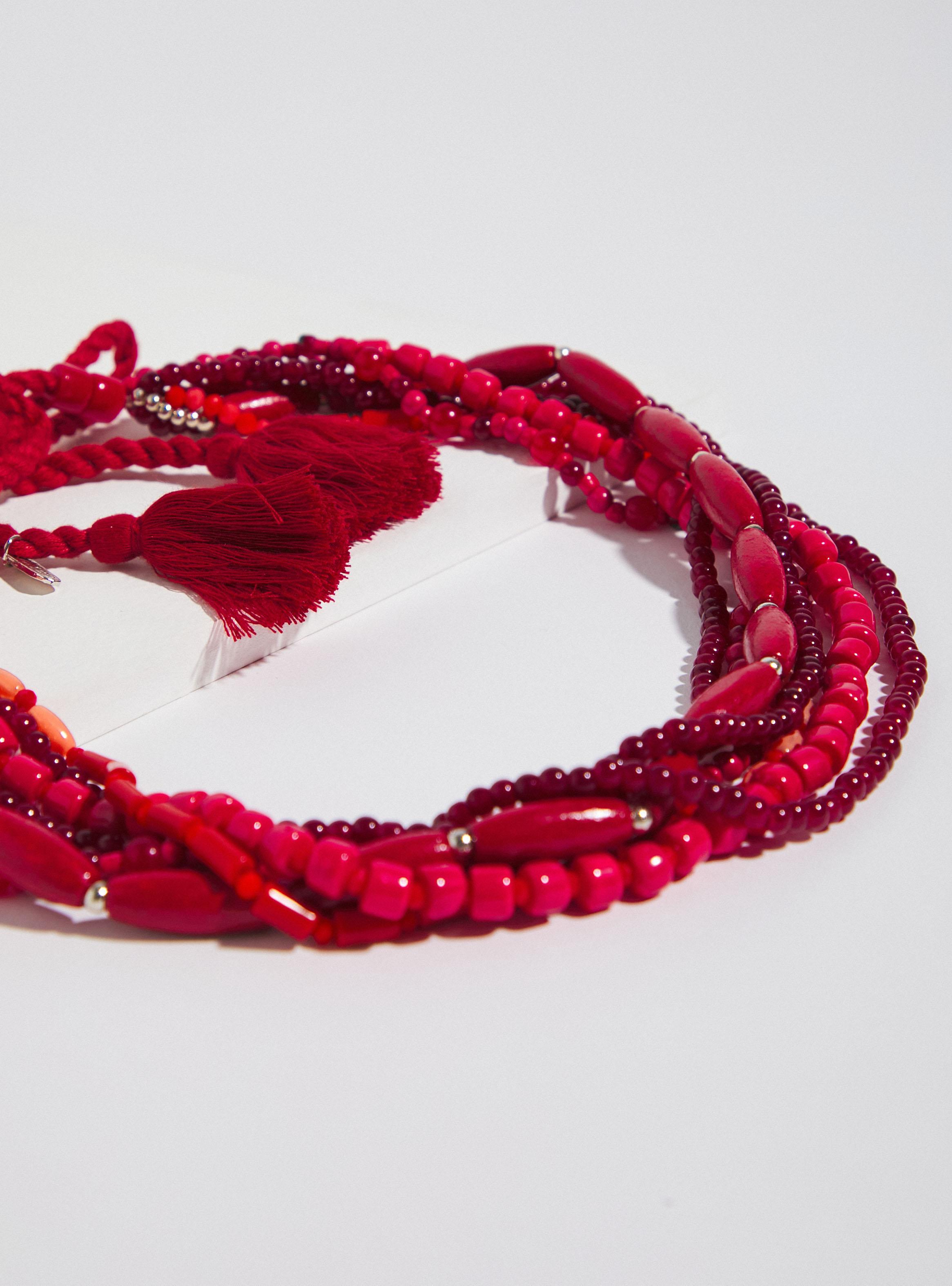 Collar Mostacillas Rojizas con Cordón Ajustable-3