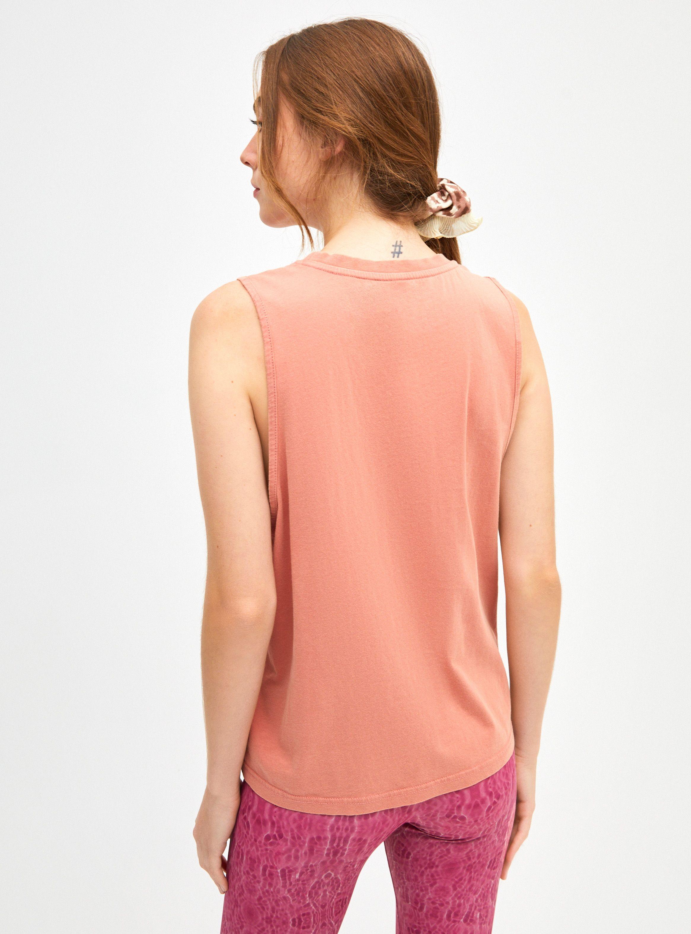Polera sin Mangas Cuello Redondo-1