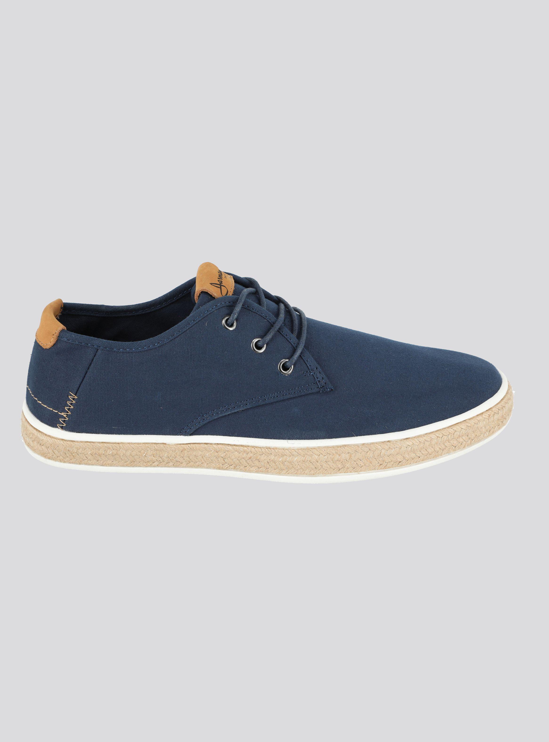 Zapatilla Jarman Urbana Capellada Lisa Detalle Color Hombre-0