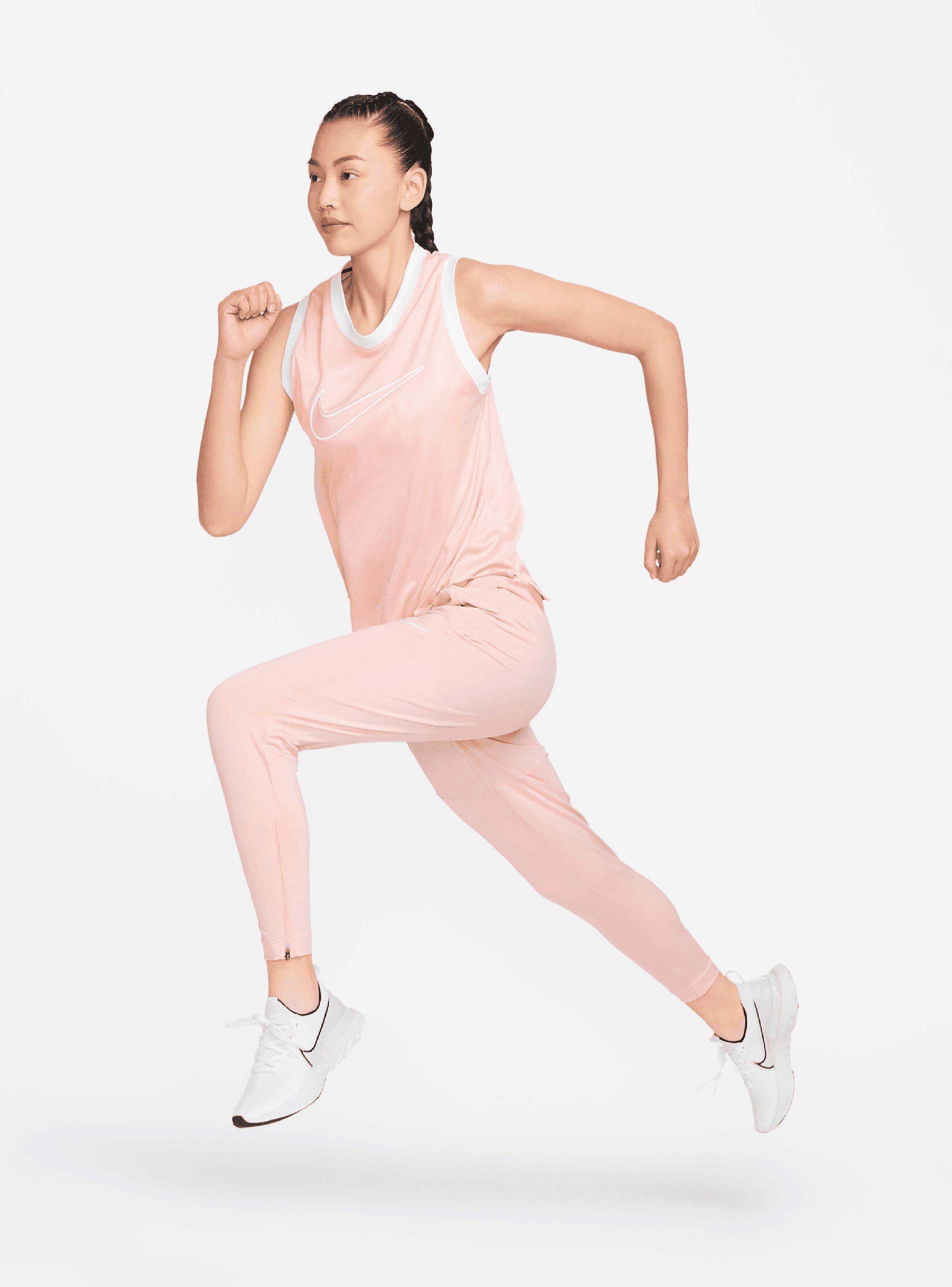 Polera Dri-FIT Swoosh Sin Manga-3