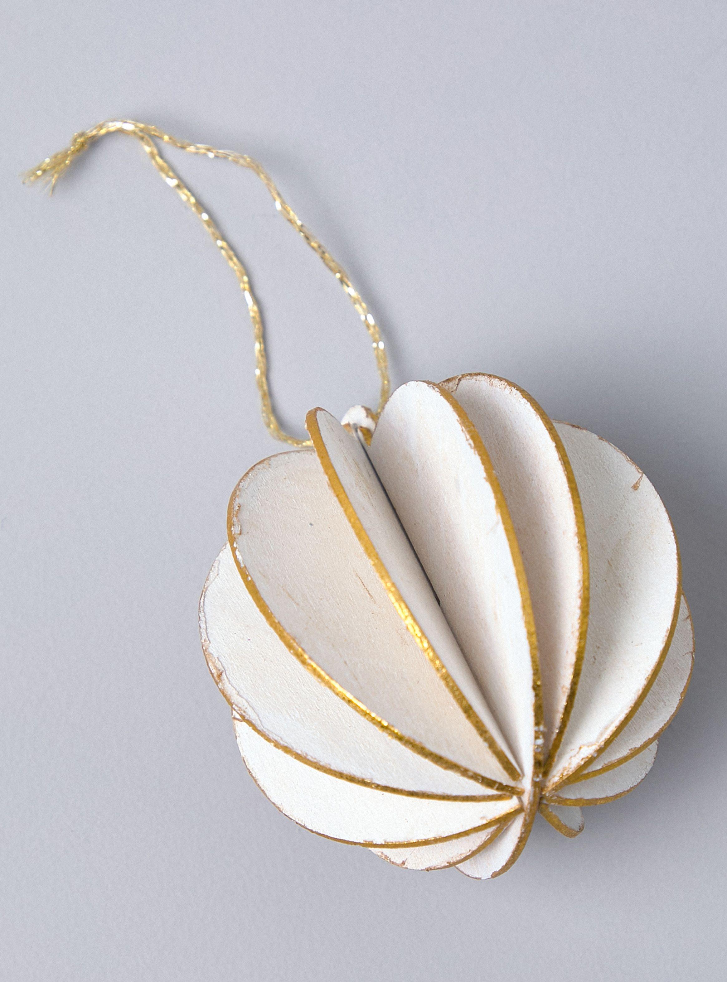 Adorno Forest Madera 3D-2