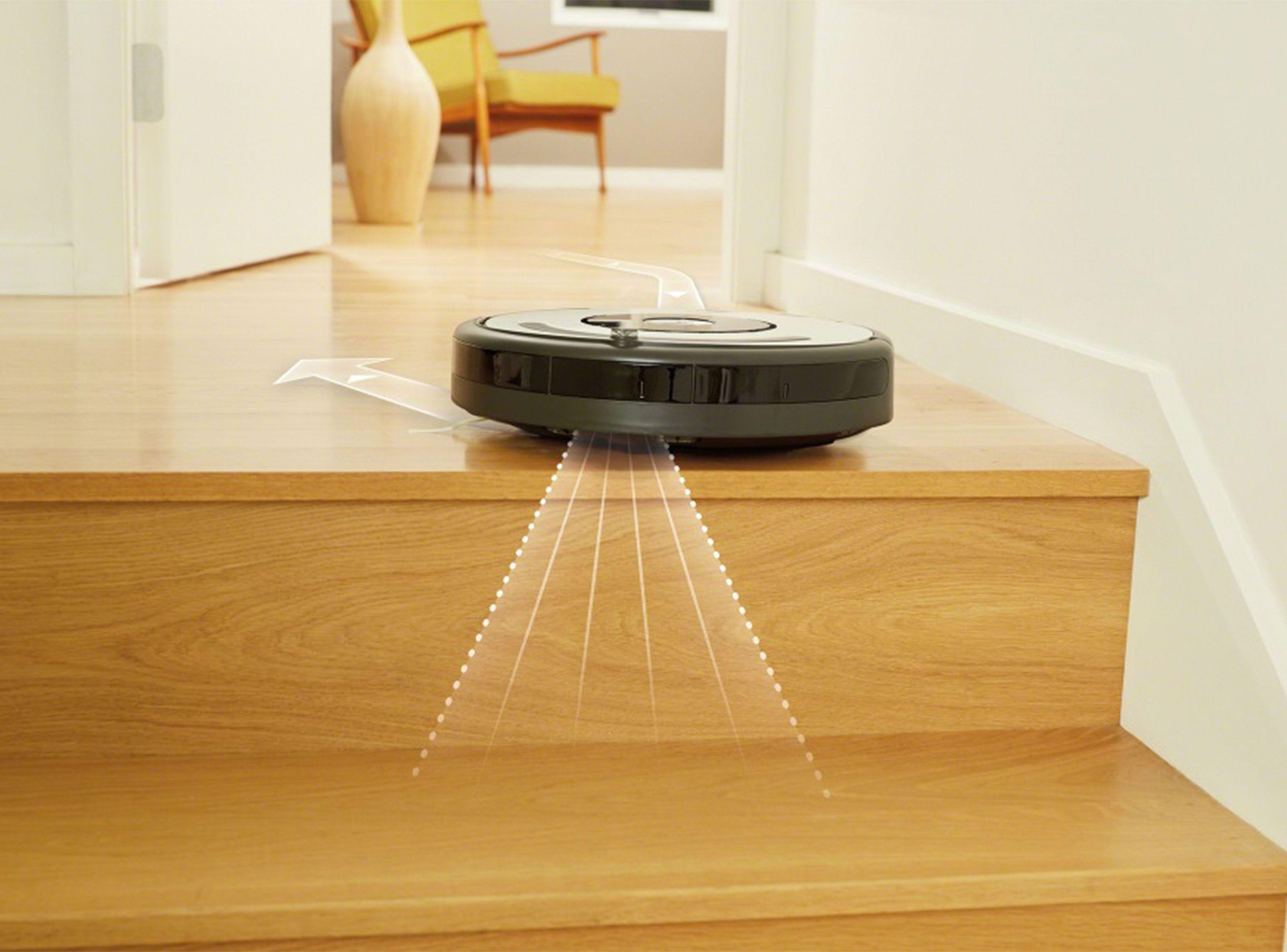 Aspiradora Robot iRobot Roomba 677 Conexión Wifi-1