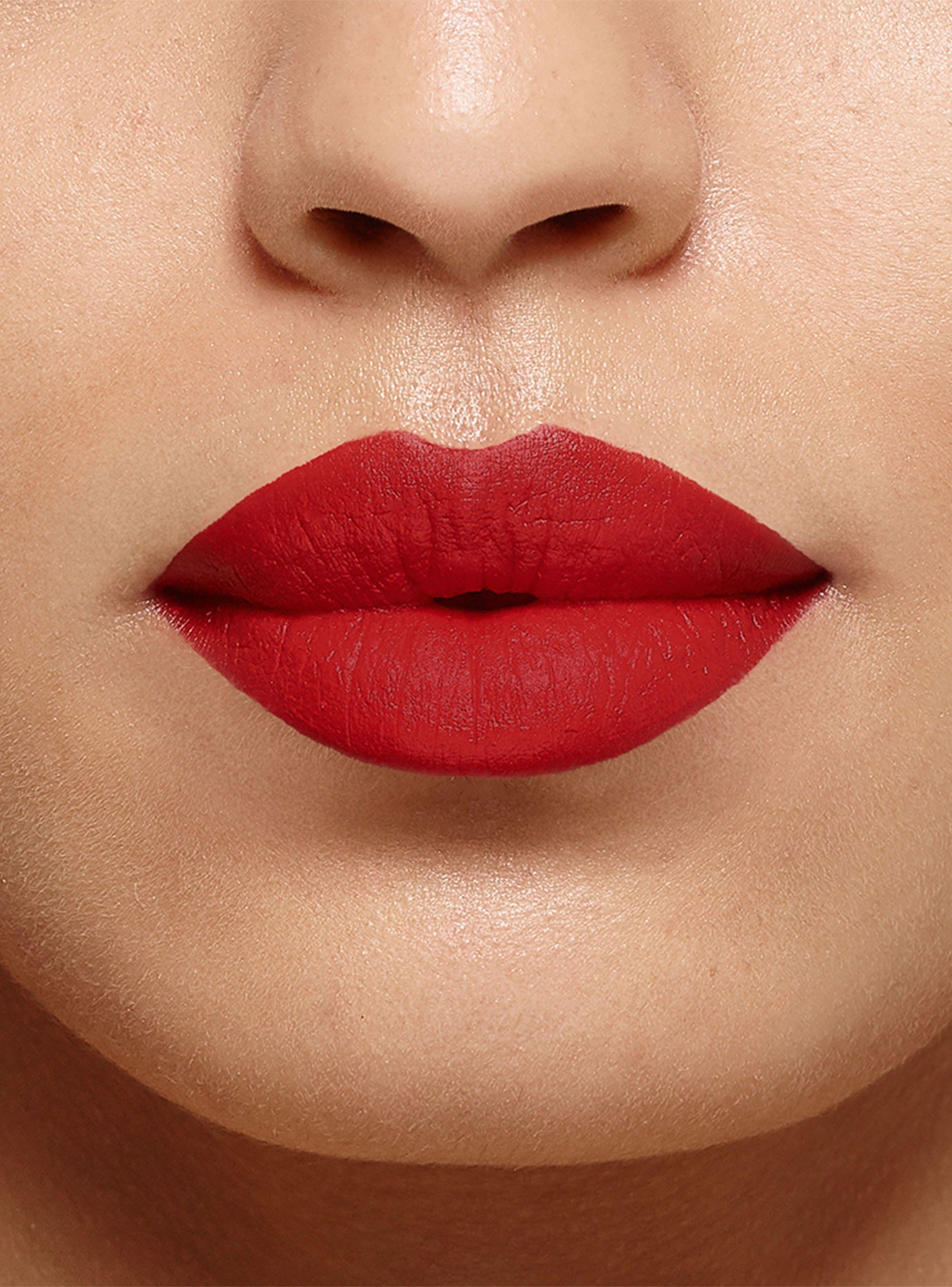 Labial Color Riche Intense Volume Matte Rouge Avant-4