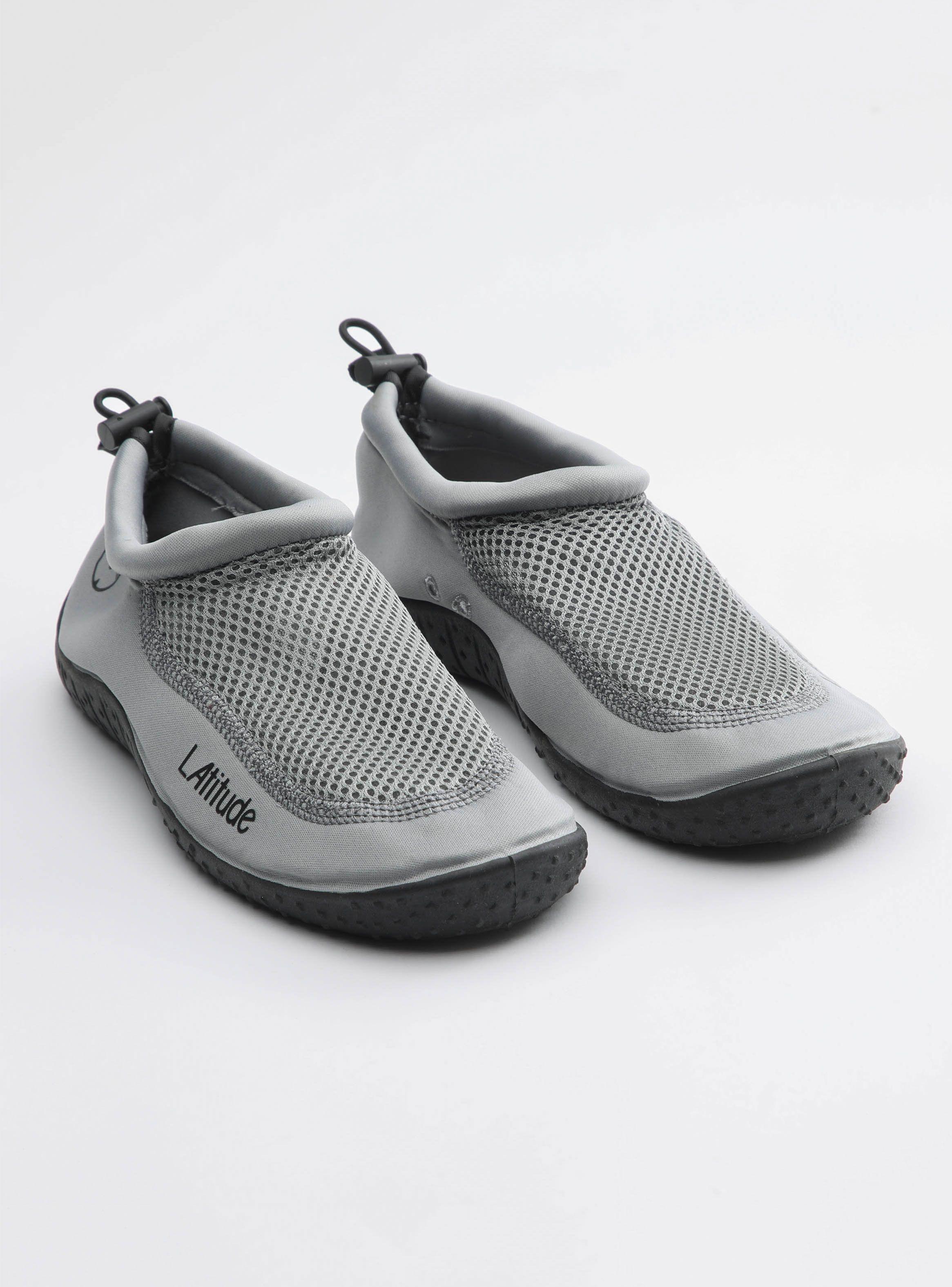 Zapatilla de Agua Gris Claro-1