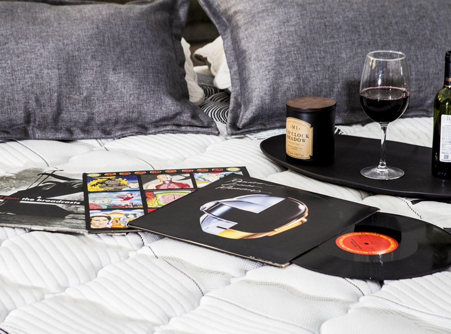Cama Europea Night One 1.5 Plazas + Set Muebles Asturias-3