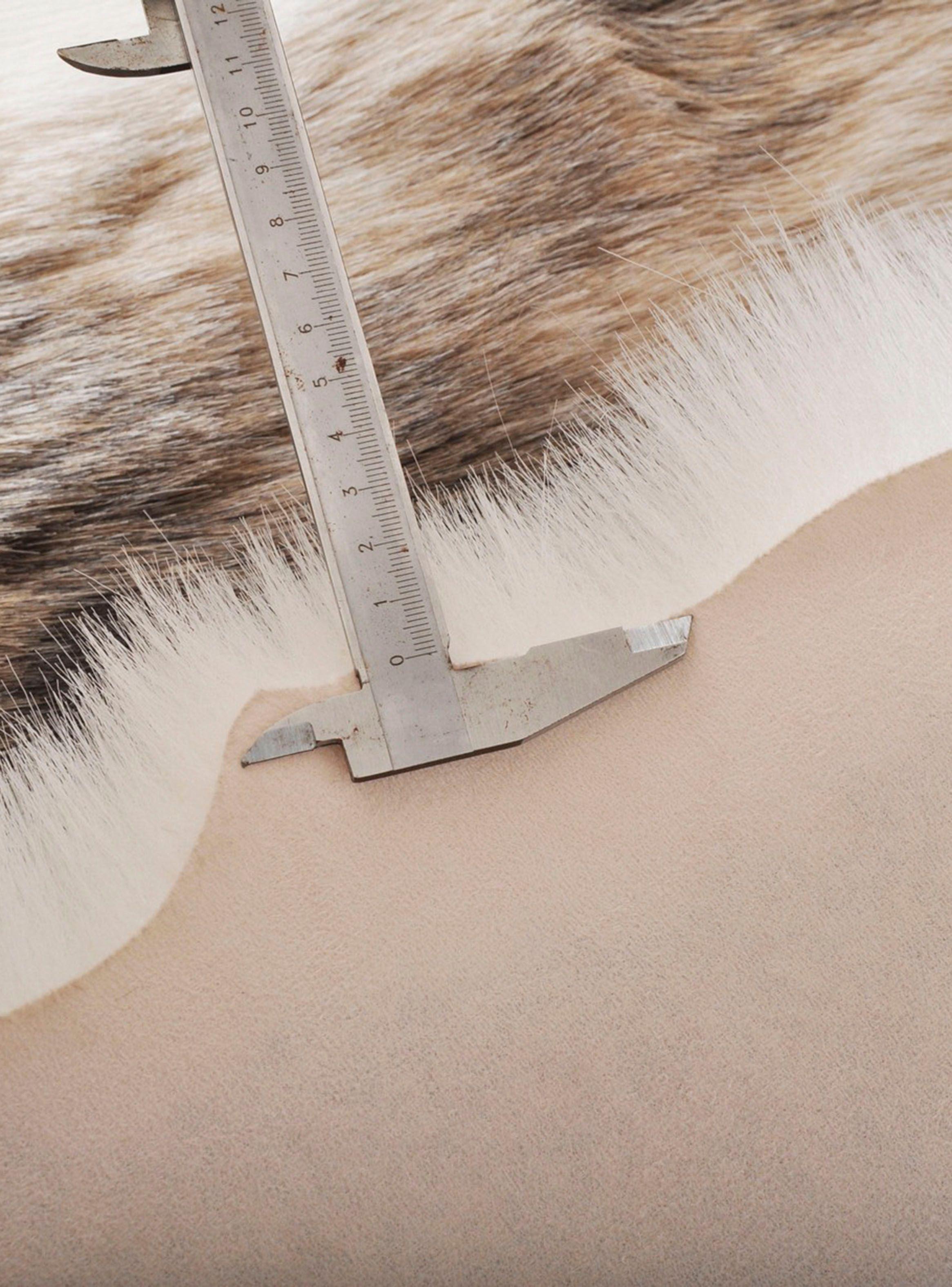 Bajada de Cama Piel Sintético Venado Beige 90 x 115 cm-3