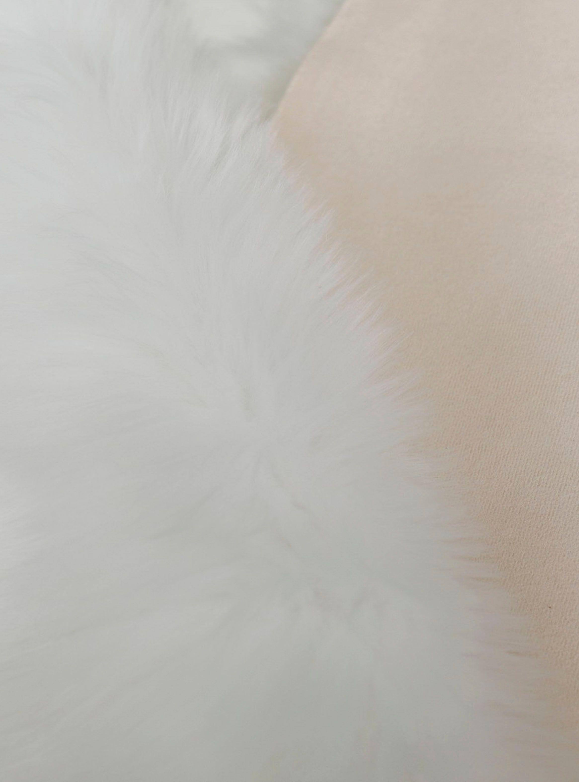 Alfombra Piel Sintético Oveja Blanca 120 x 180 cm-1